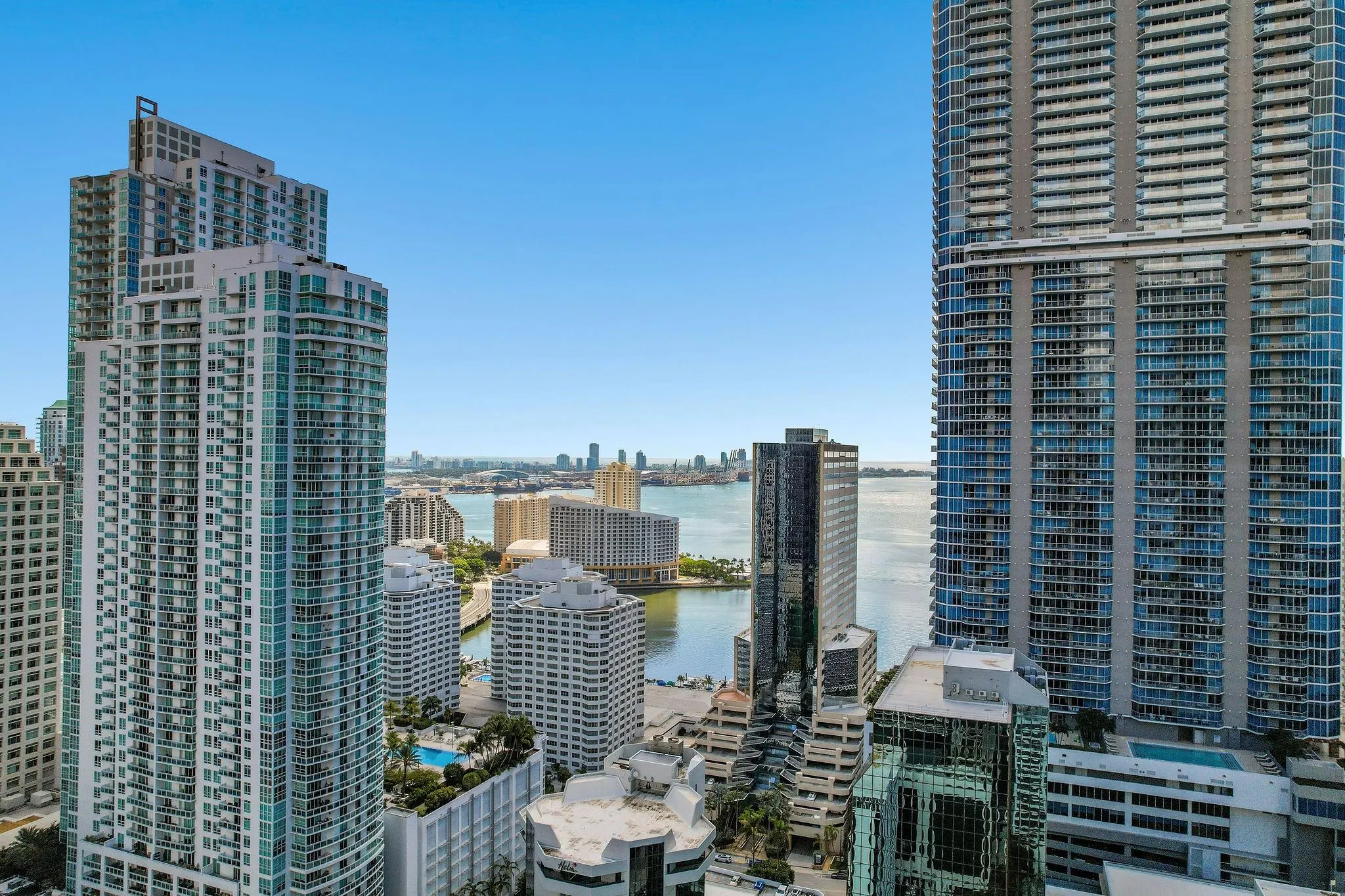 1050 Brickell Ave, #2302