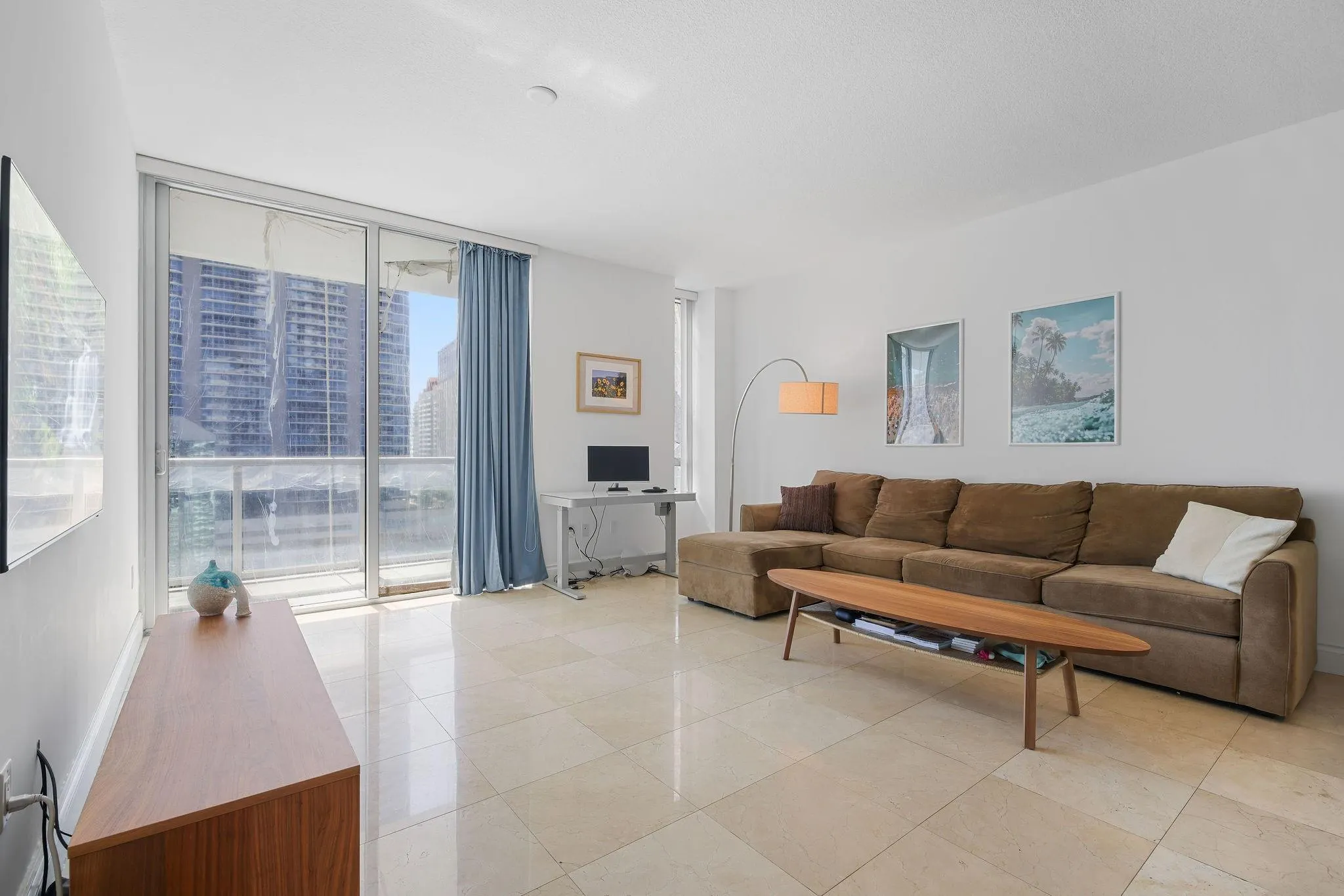 1050 Brickell Ave, #2302