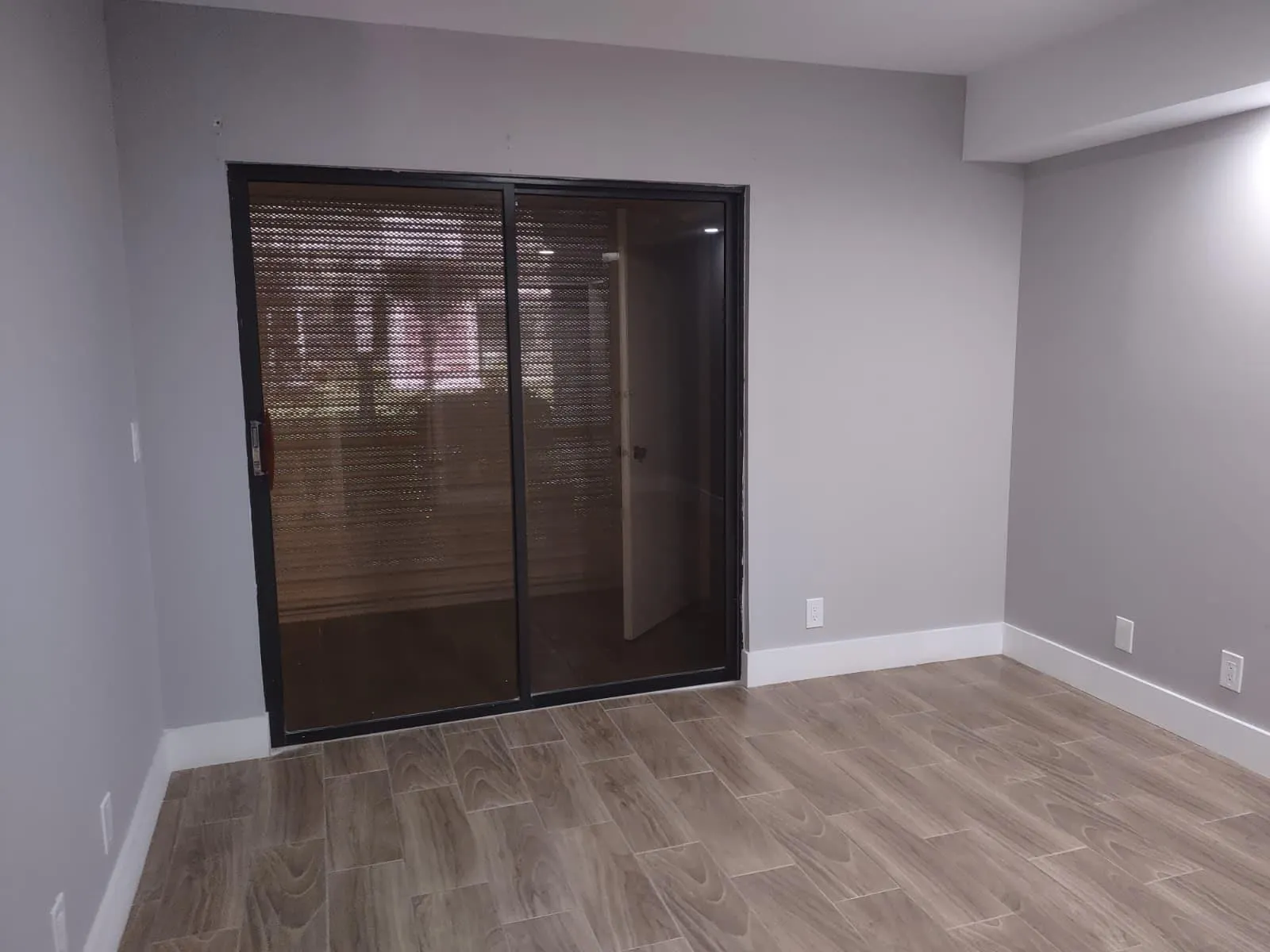 5068 Rose Hill Drive, #103