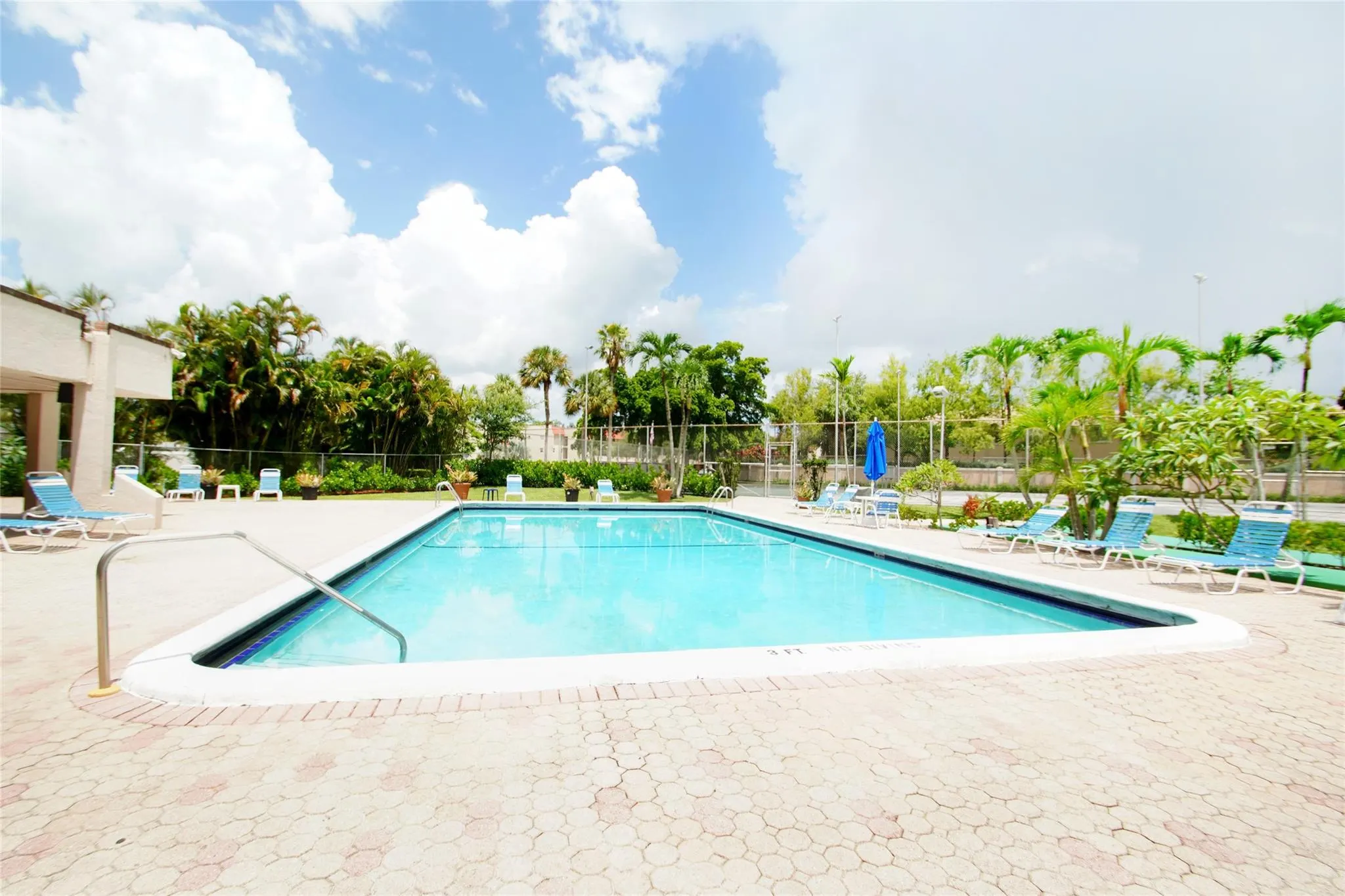 2571 Aragon Blvd, #317