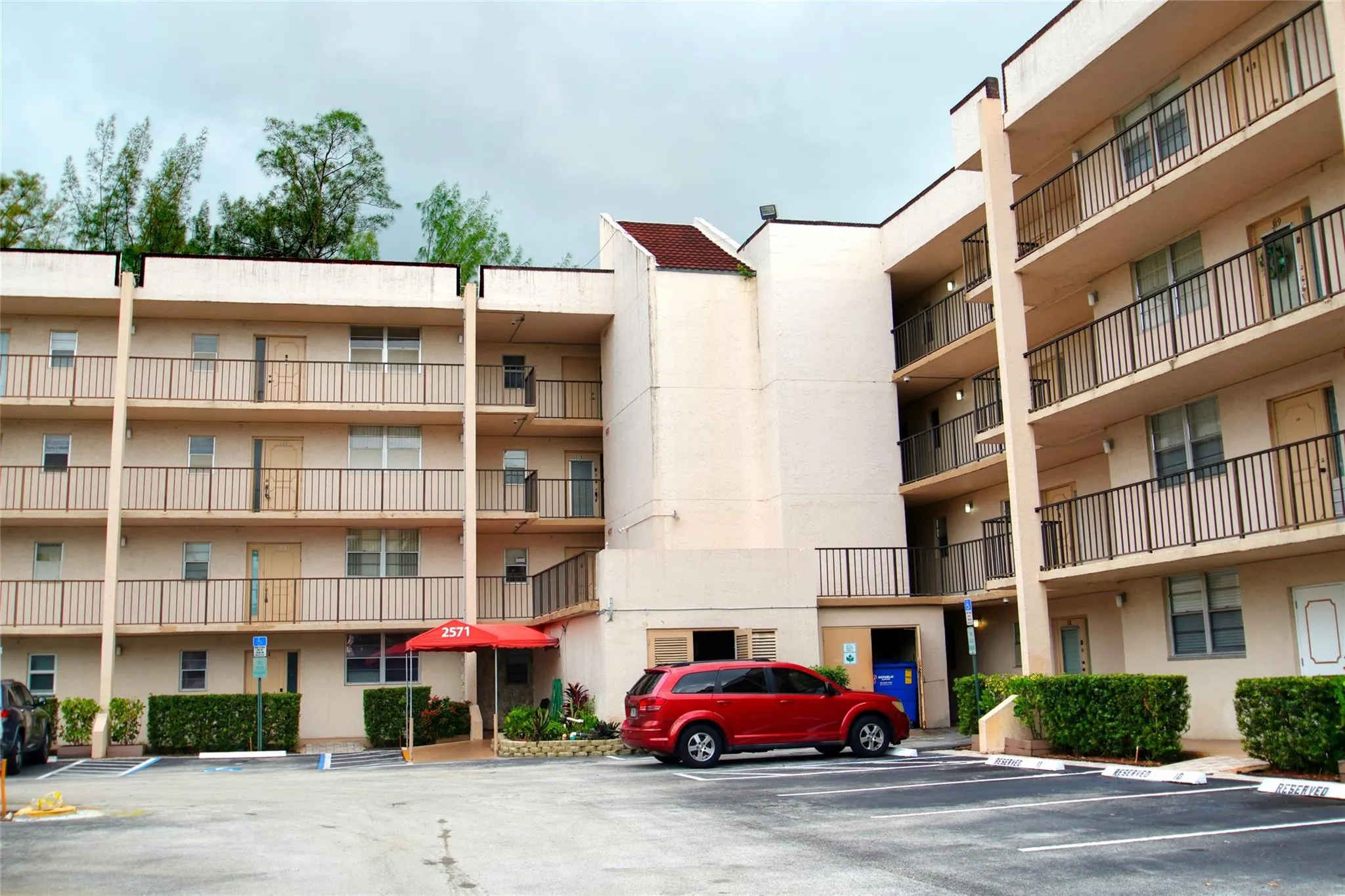 2571 Aragon Blvd, #317