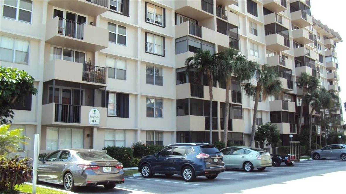 777 S Federal Hwy, #104