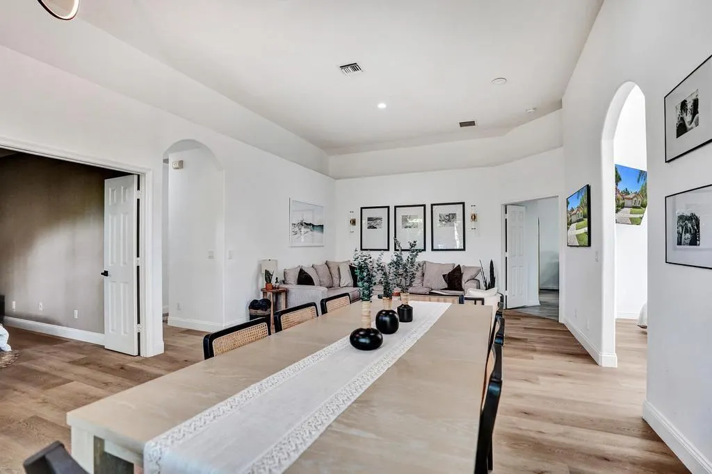 1660 W Classical Blvd