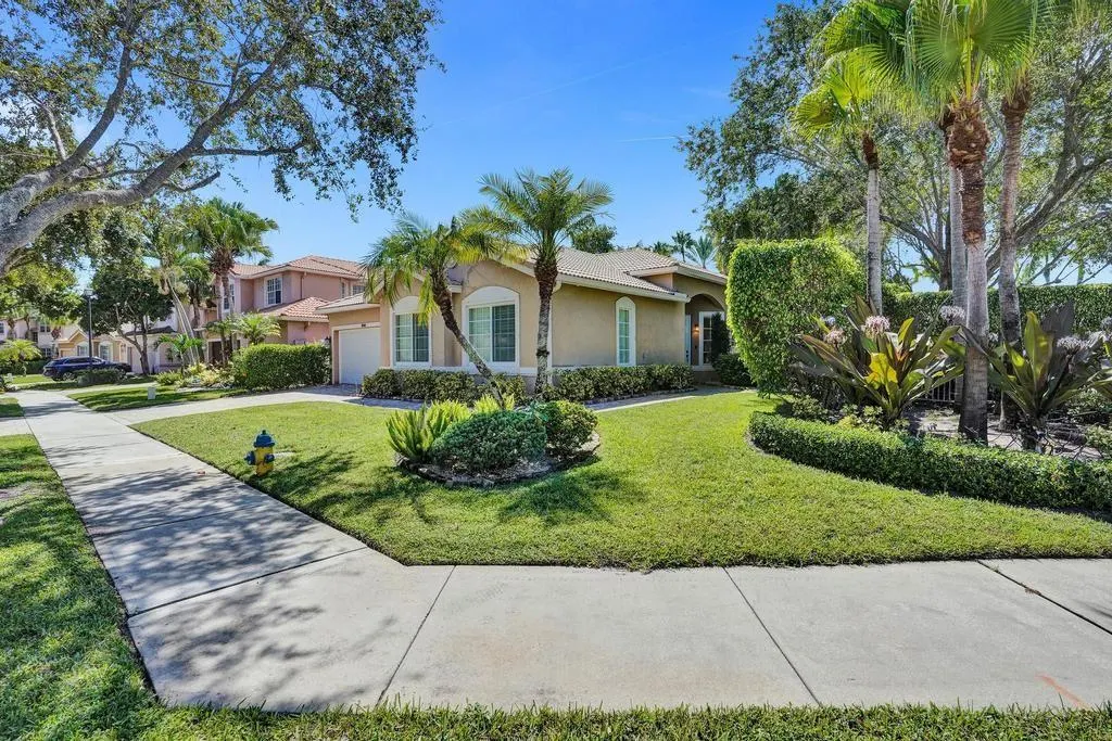 1660 W Classical Blvd