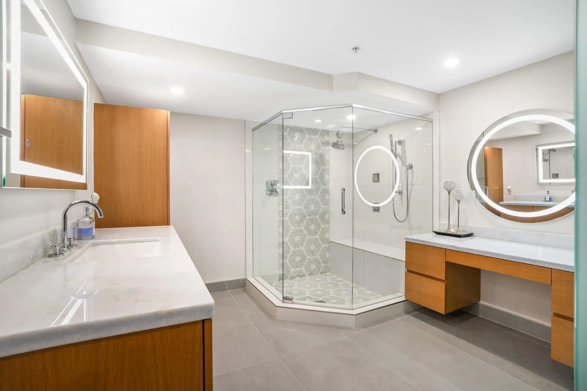 209 N Birch Rd, #1002