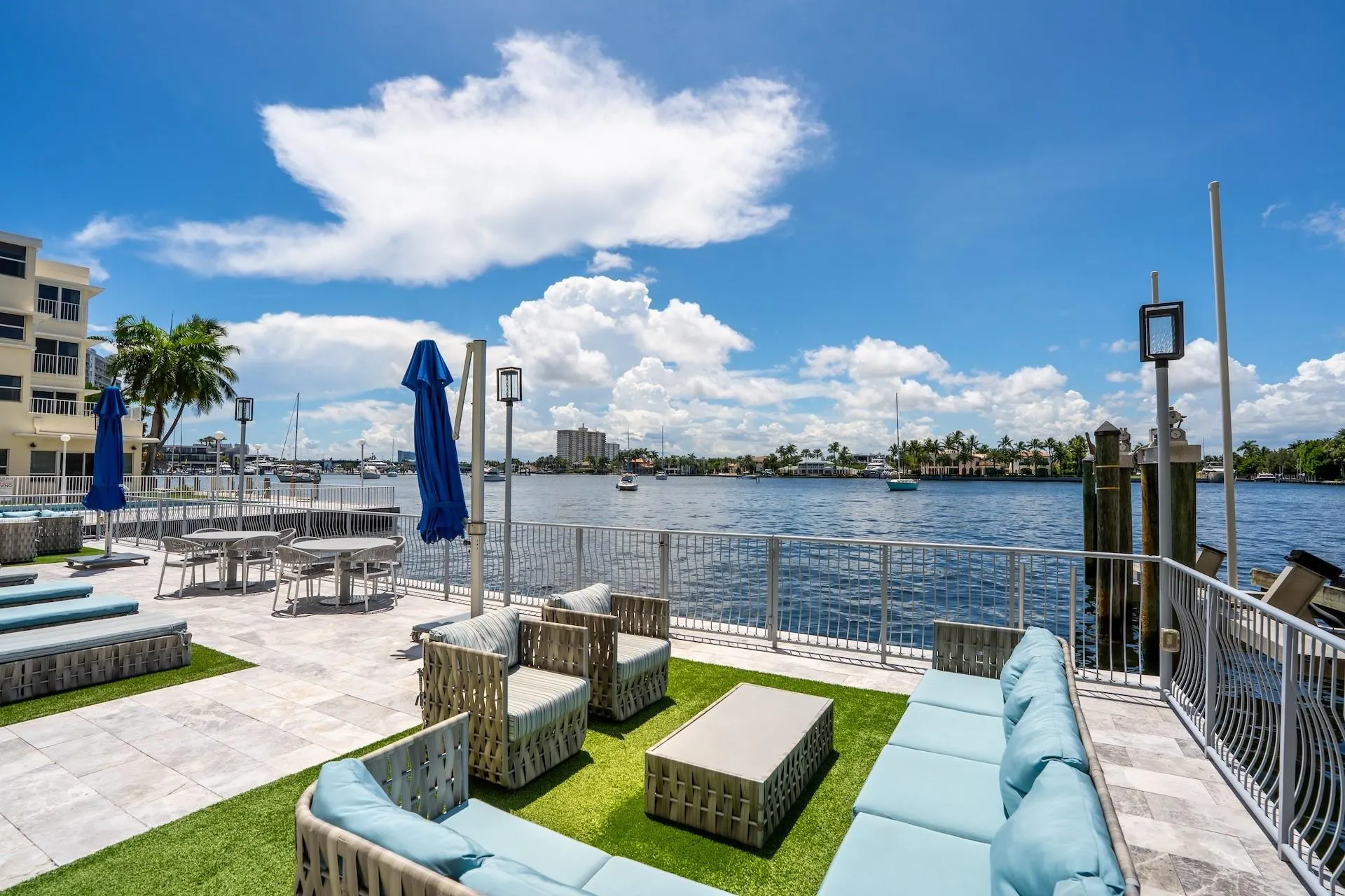 209 N Birch Rd, #1002