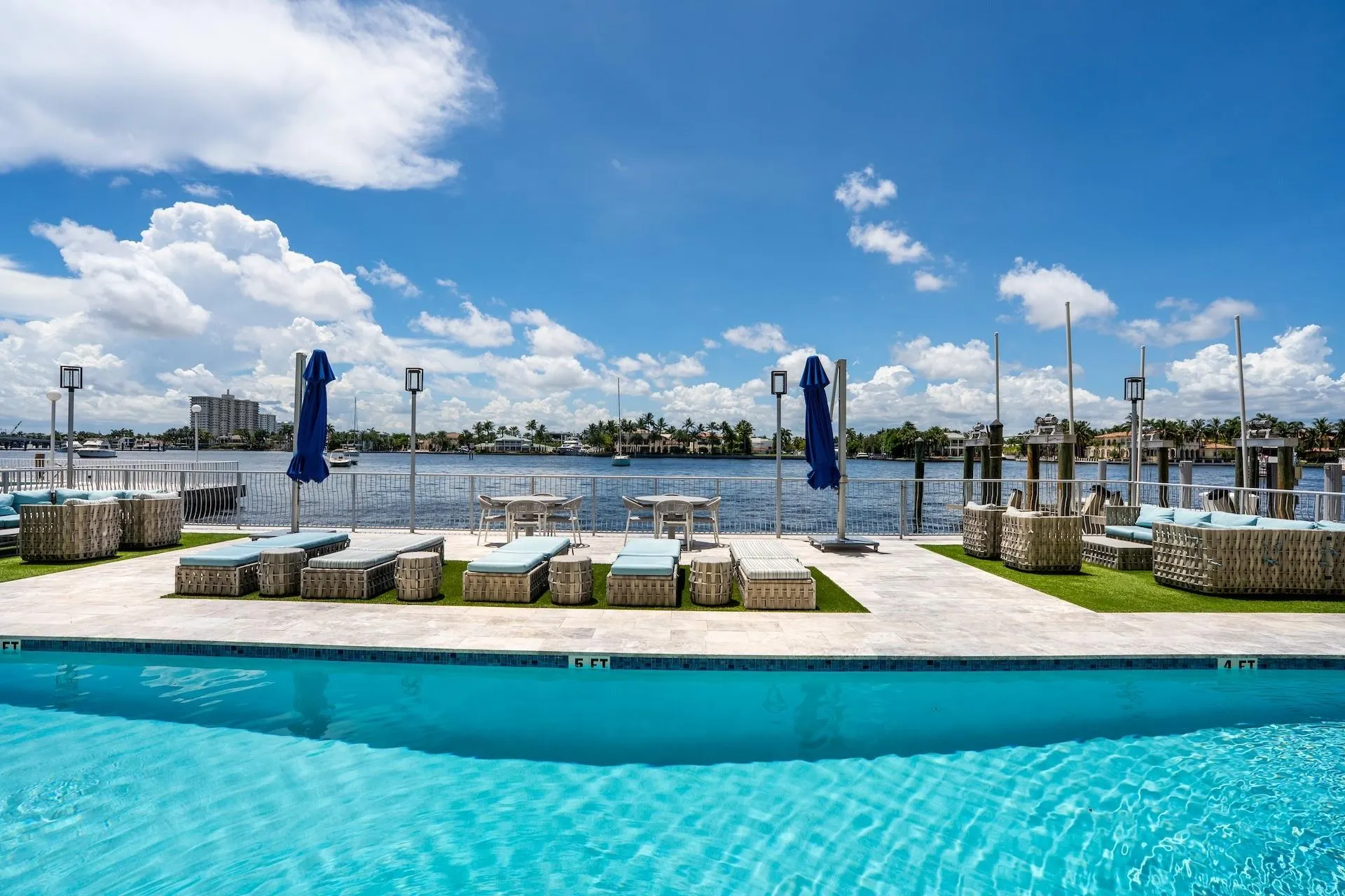 209 N Birch Rd, #1002