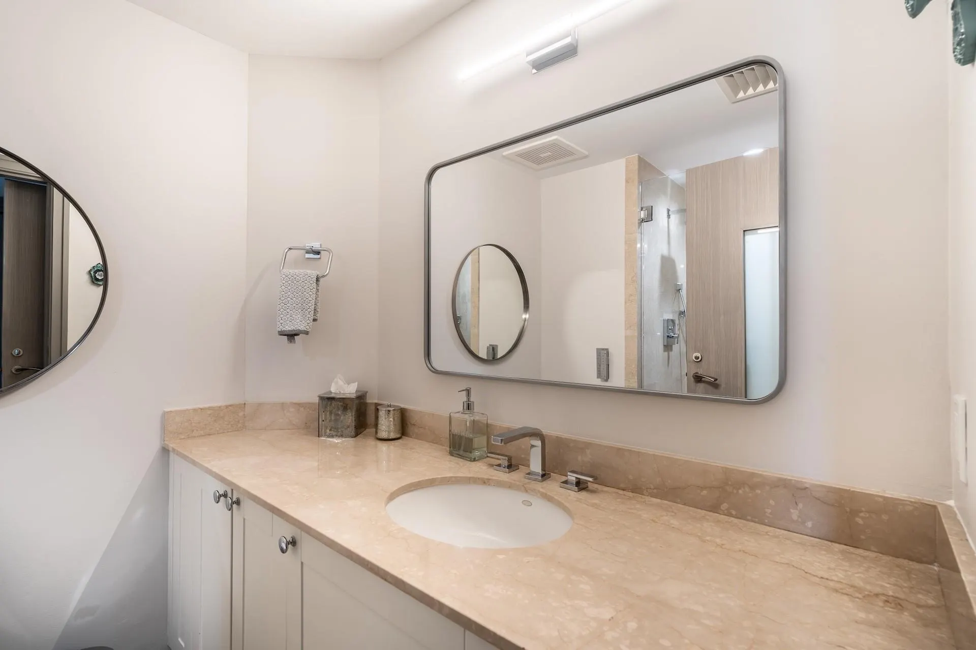 209 N Birch Rd, #1002