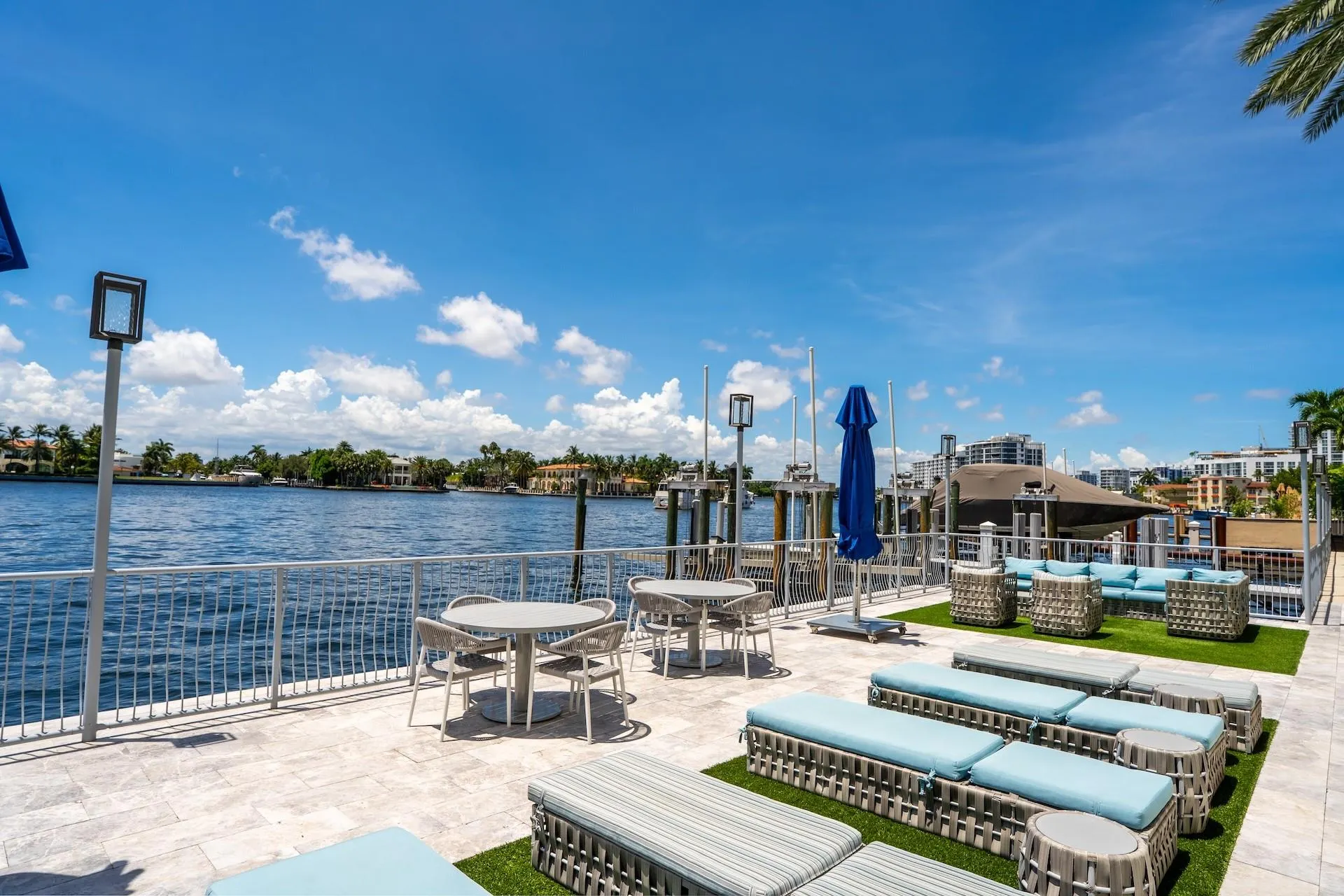 209 N Birch Rd, #1002