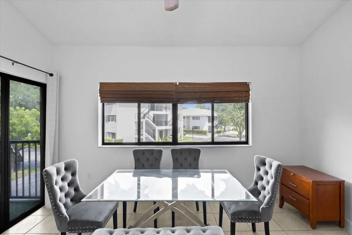 2445 SW 18th Ter, #806