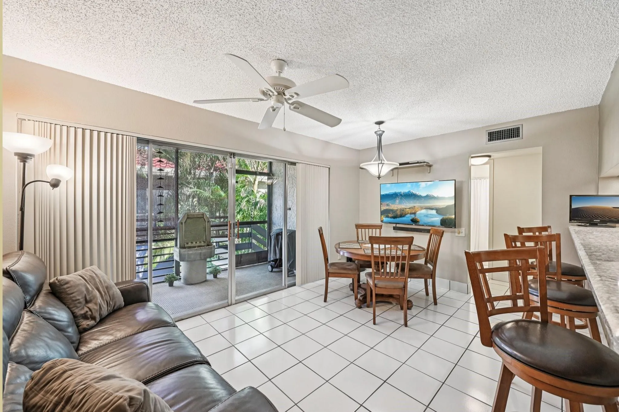 5226 NE 6th Ave, #H33