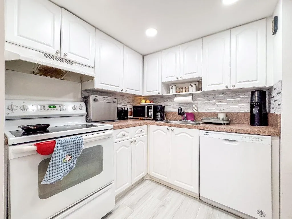 701 Pine Drive, #210