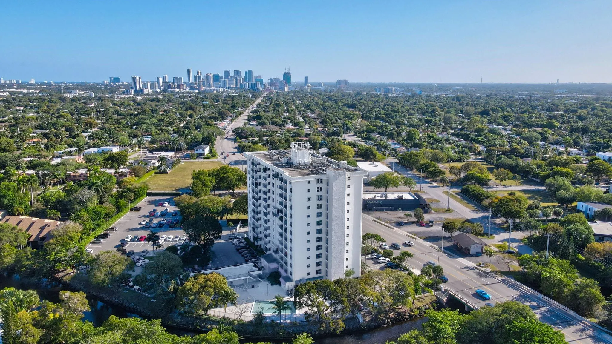 1800 N Andrews Avenue, #9i