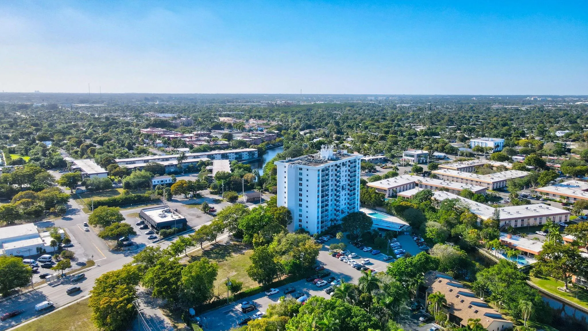 1800 N Andrews Avenue, #9i