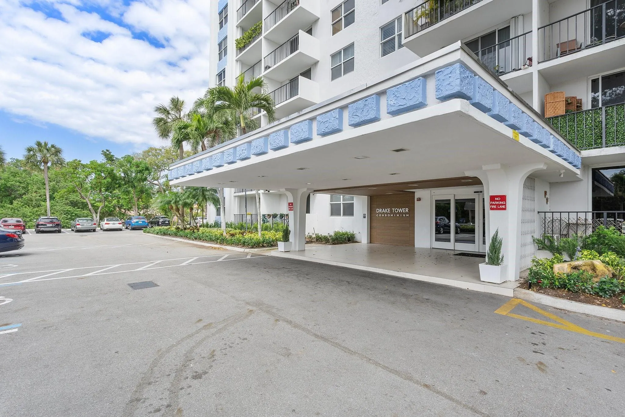 1800 N Andrews Avenue, #9i
