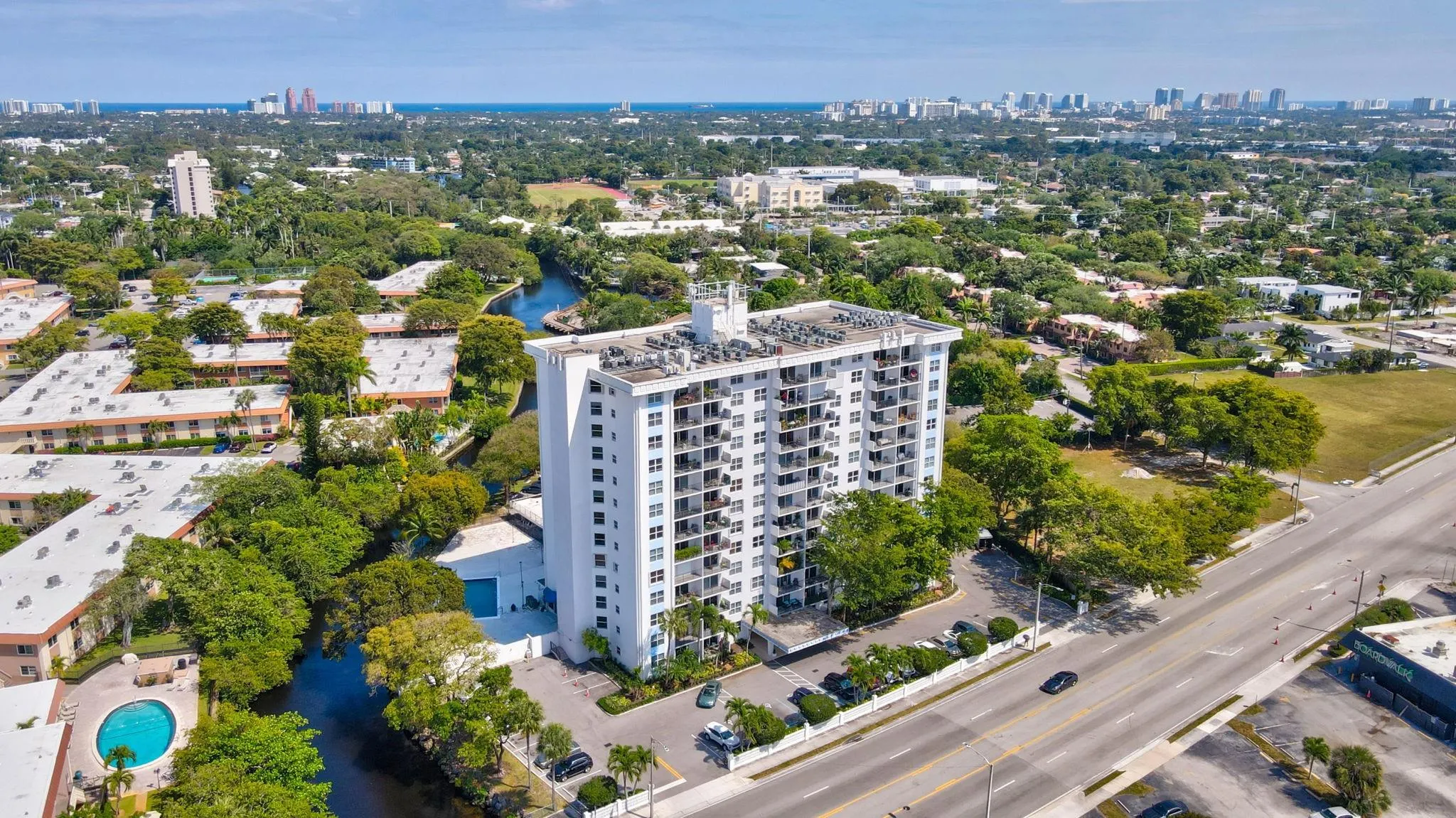 1800 N Andrews Avenue, #9i