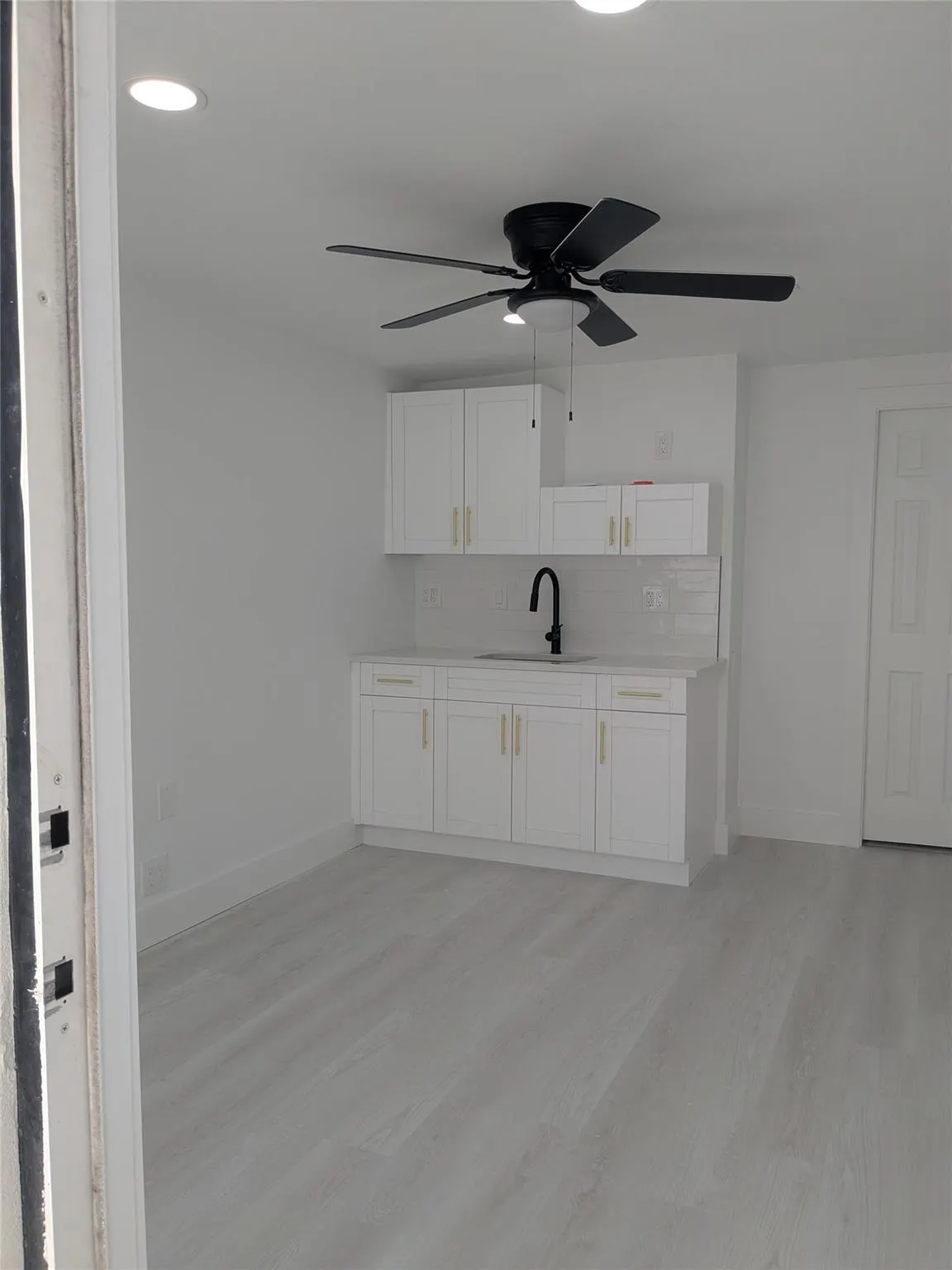 21 SE 11 Ave