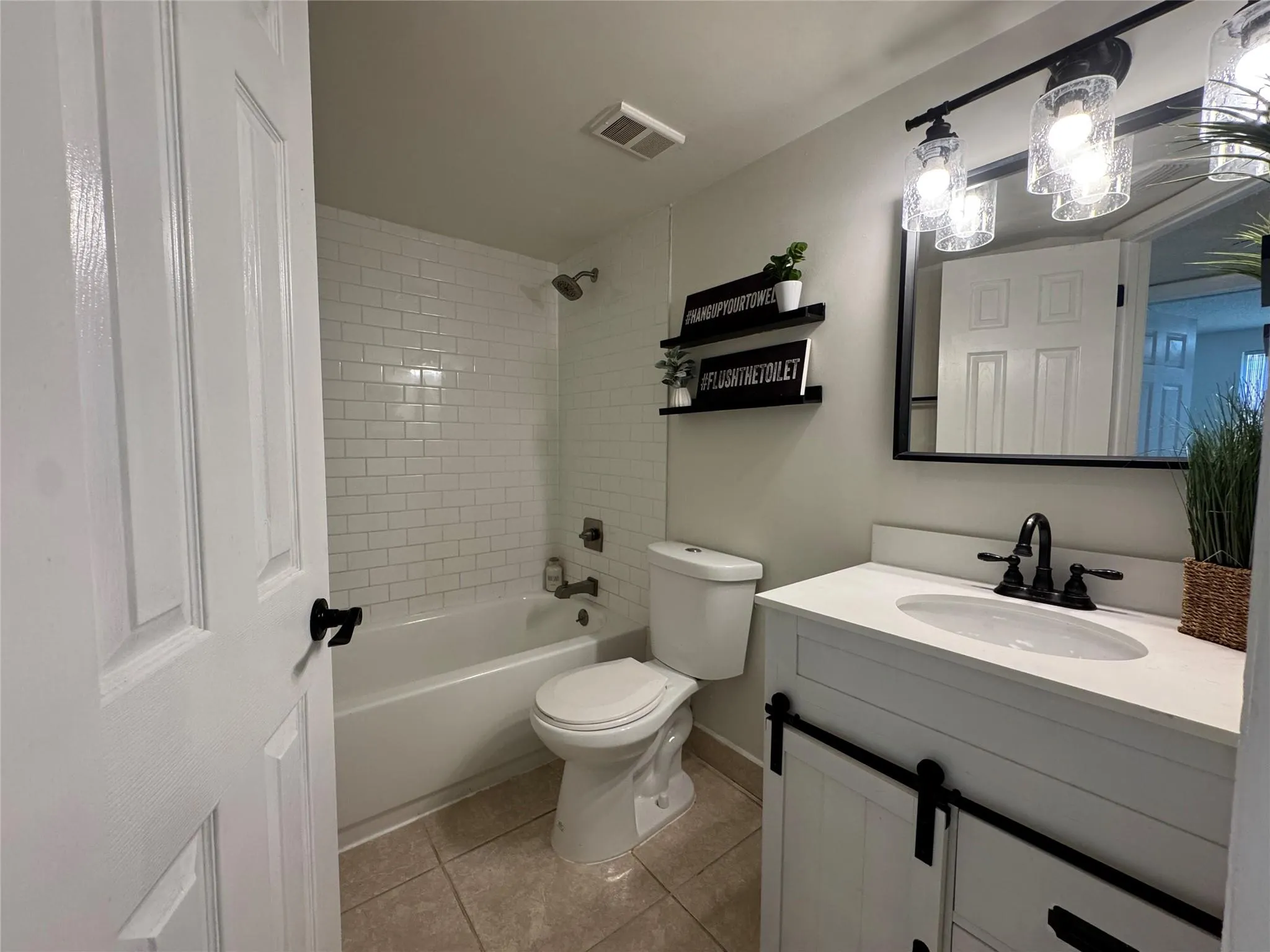 9033 Wiles Rd, #208