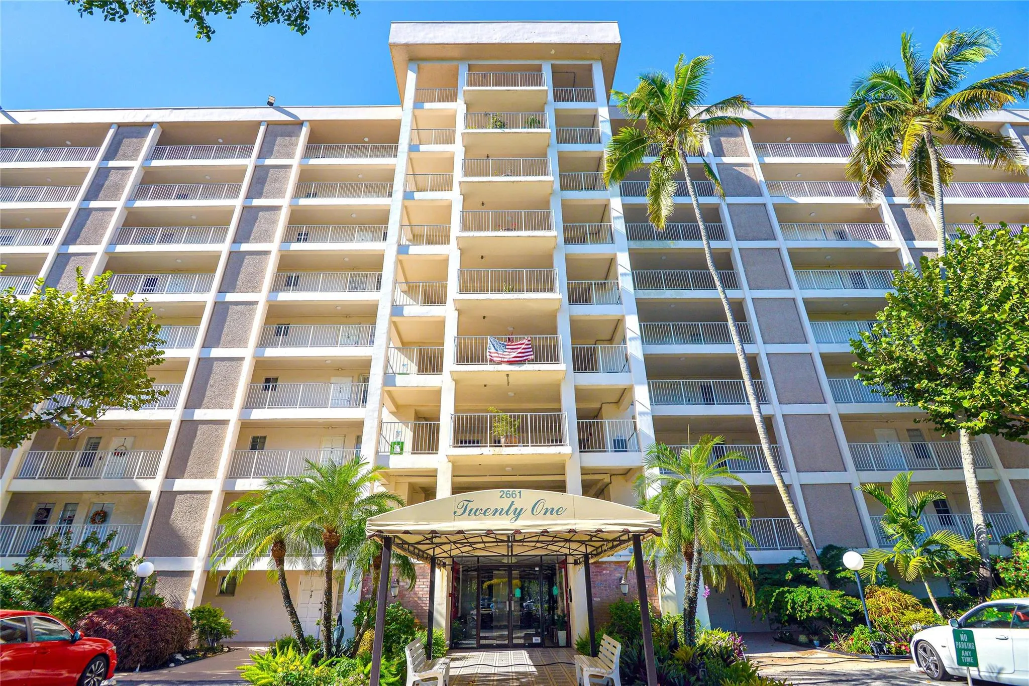 2661 S Course Dr, #707