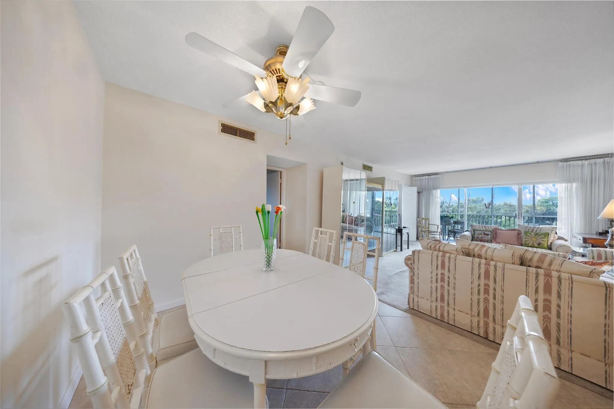 3000 N Palm Aire Dr, #302