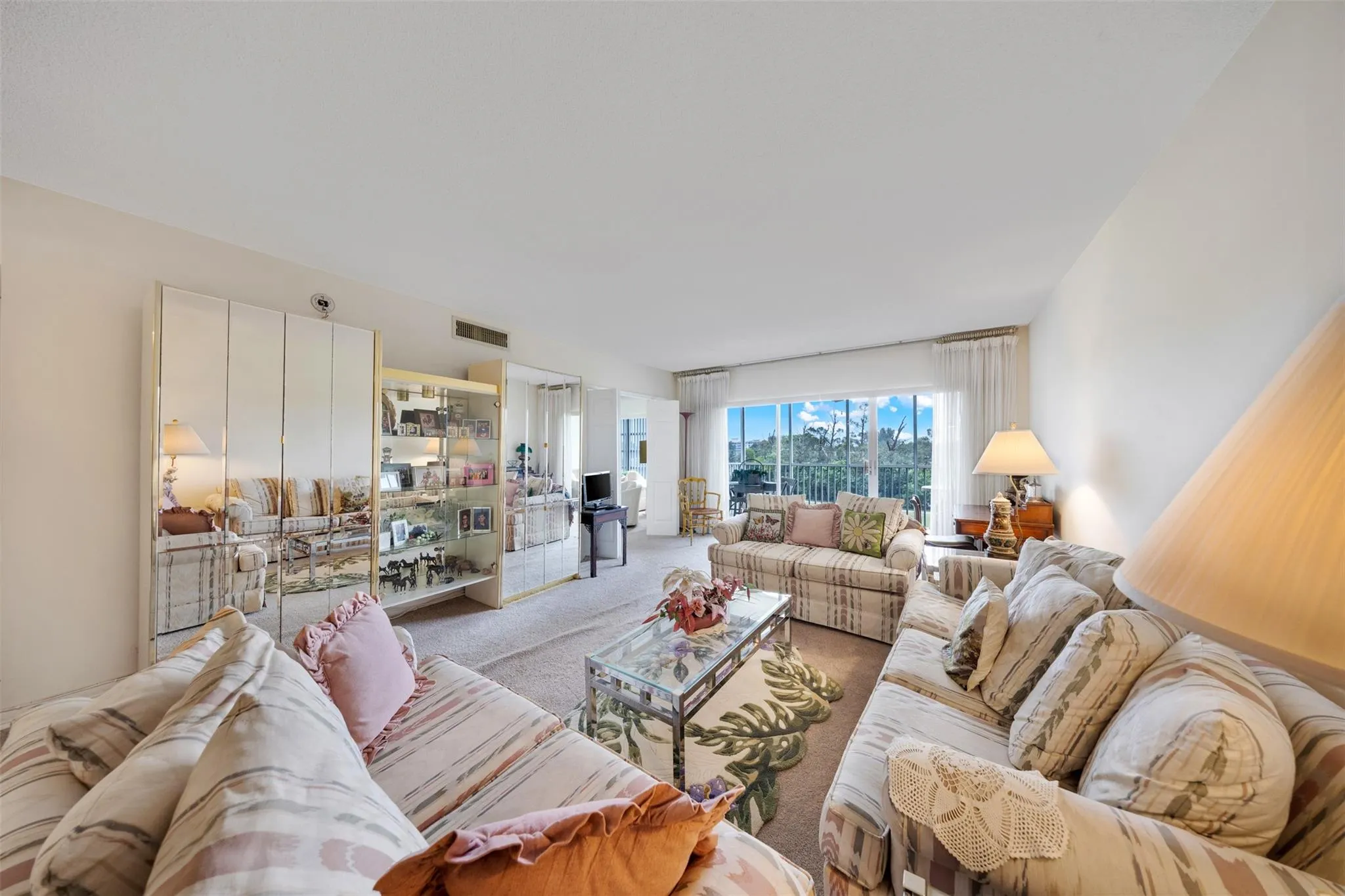 3000 N Palm Aire Dr, #302