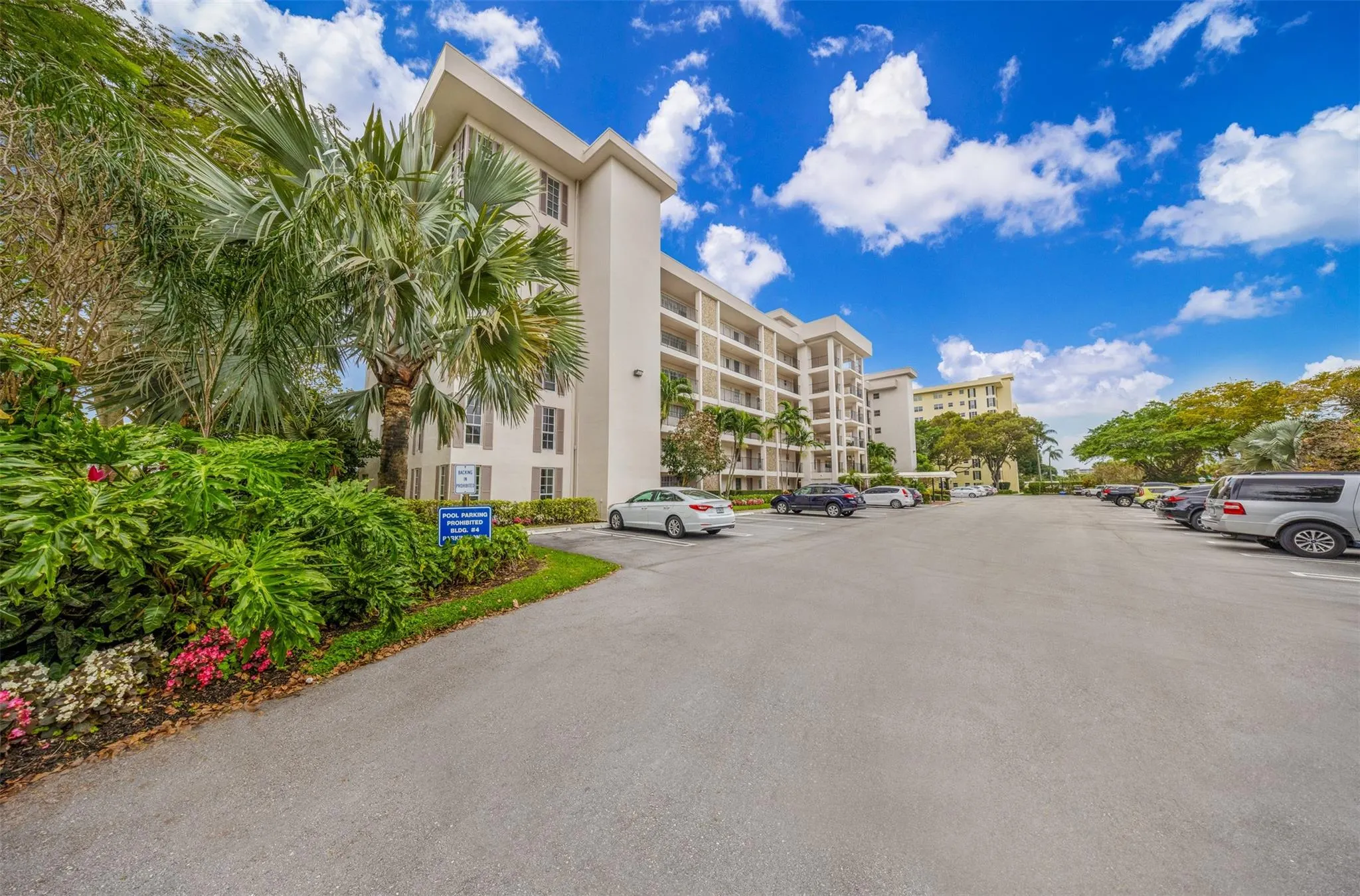 3000 N Palm Aire Dr, #302