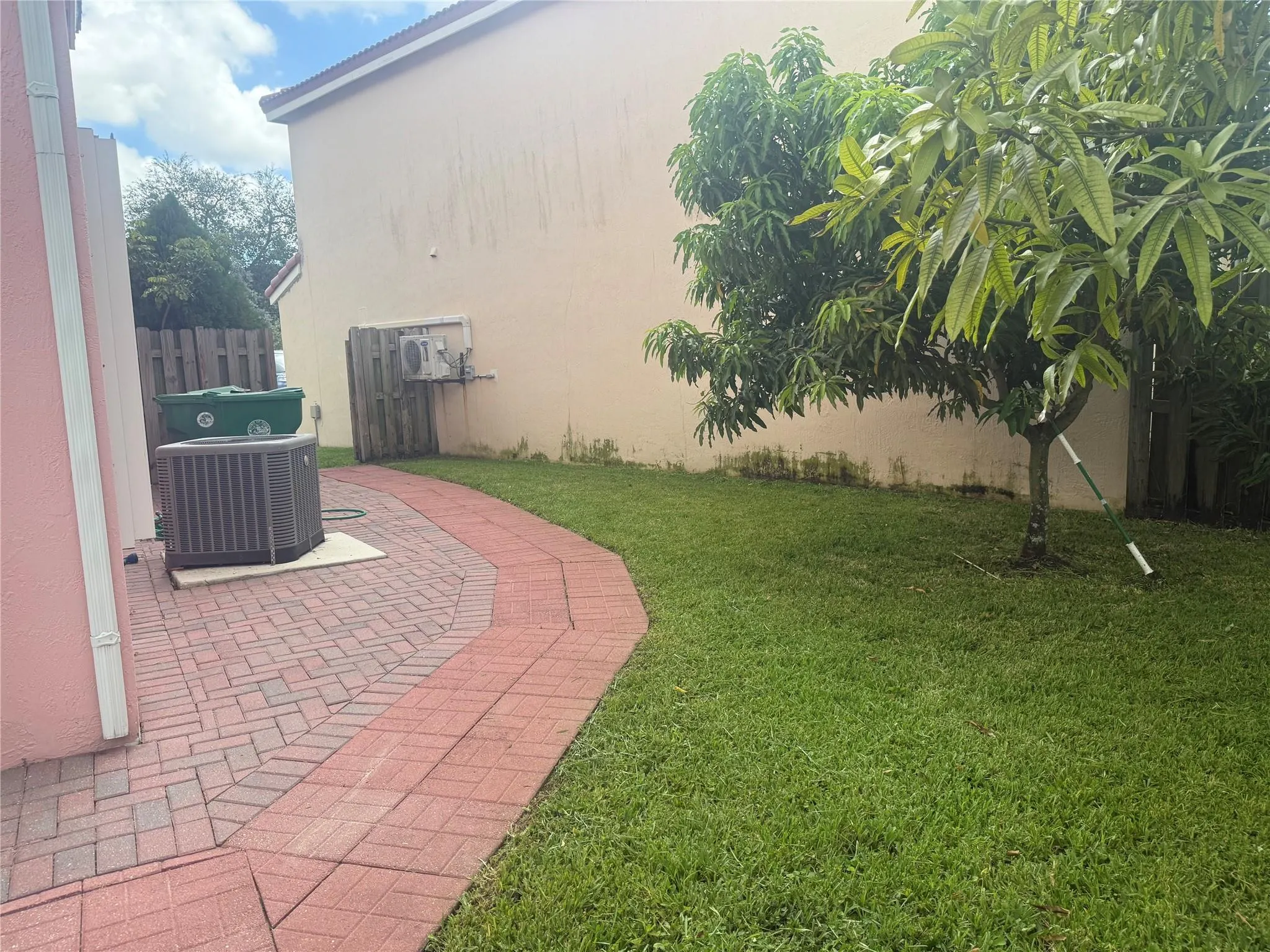 4273 SW 84 Terrace