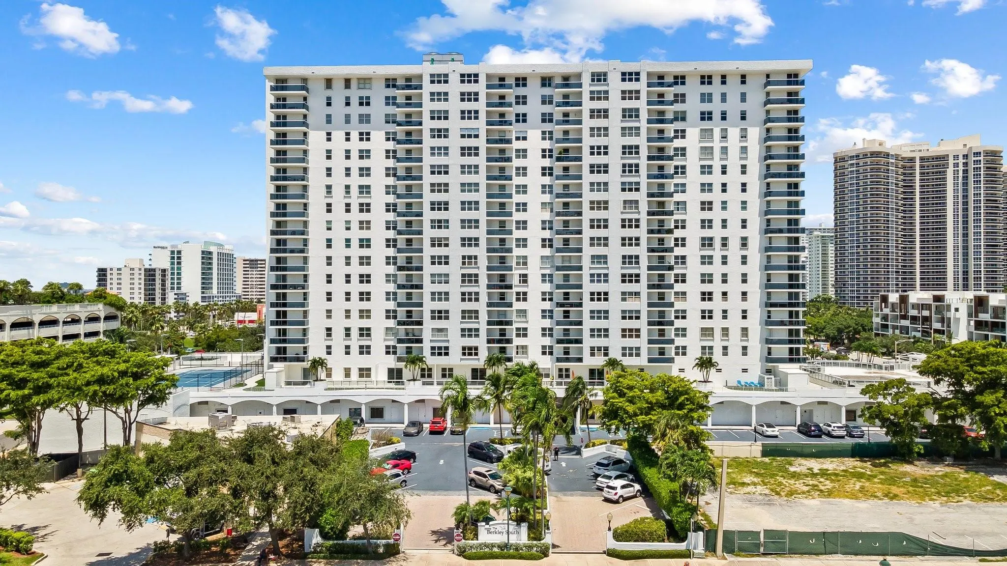 3015 N Ocean Blvd, #10K