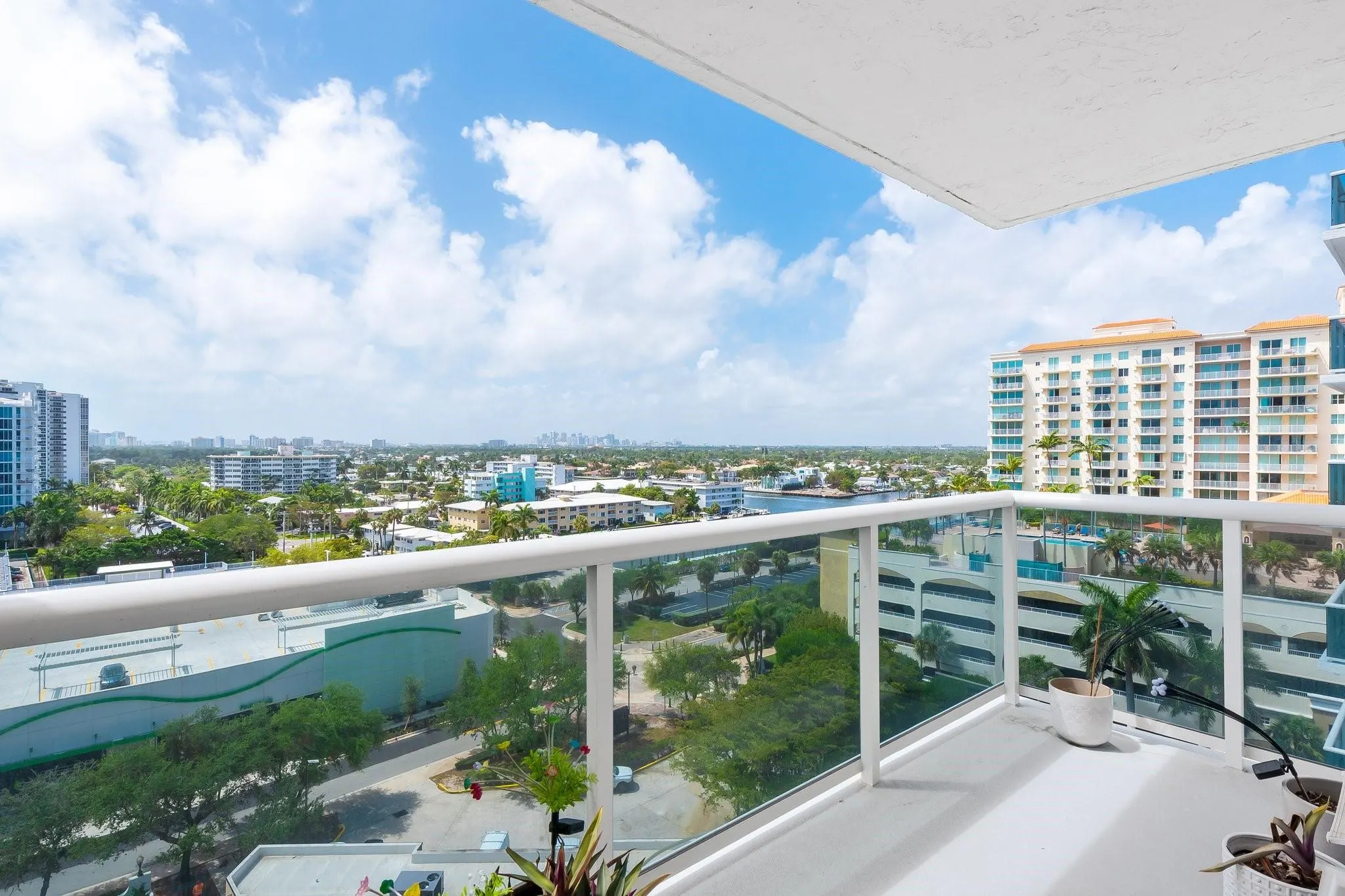3015 N Ocean Blvd, #10K
