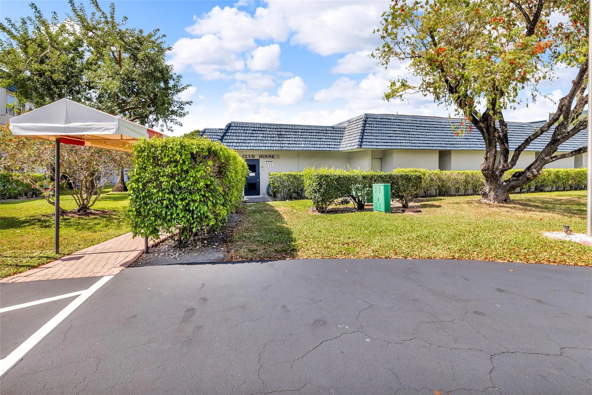7807 Golf Circle Dr, #307