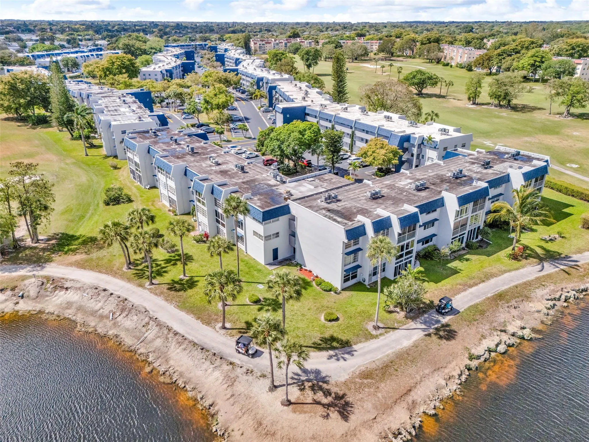 7807 Golf Circle Dr, #307