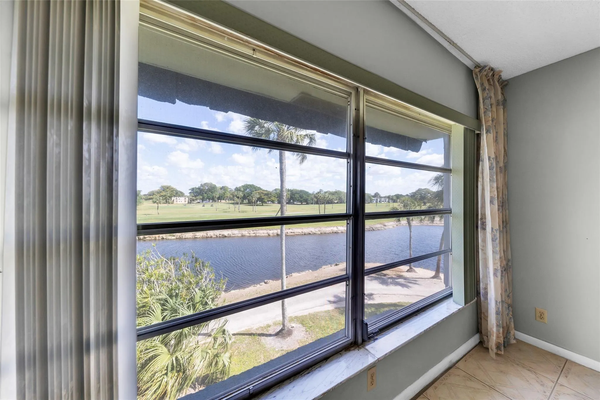 7807 Golf Circle Dr, #307