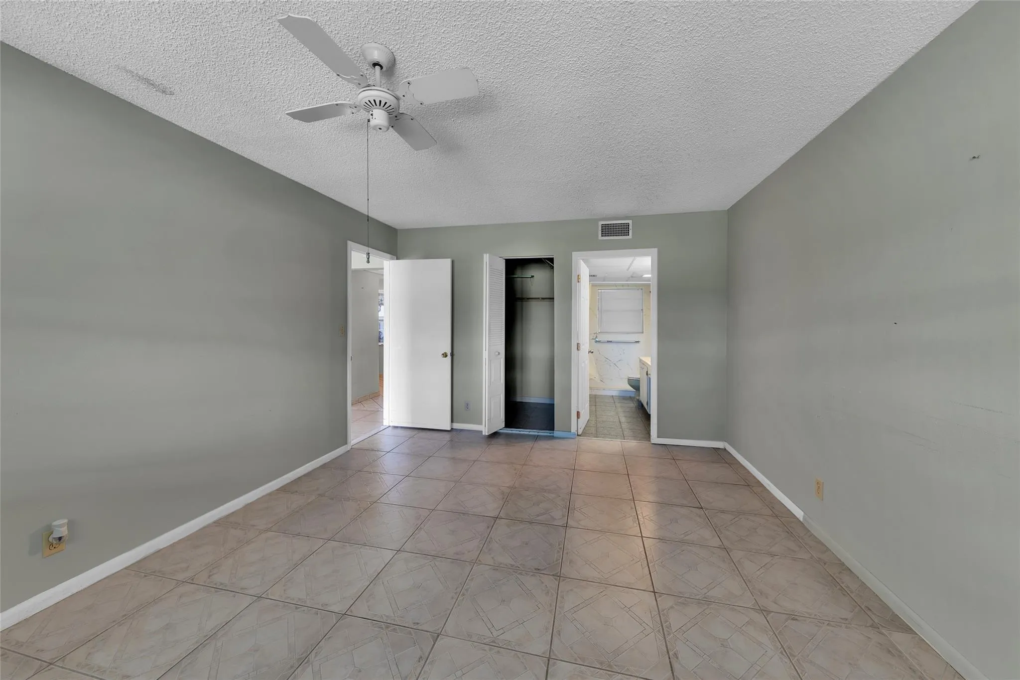 7807 Golf Circle Dr, #307