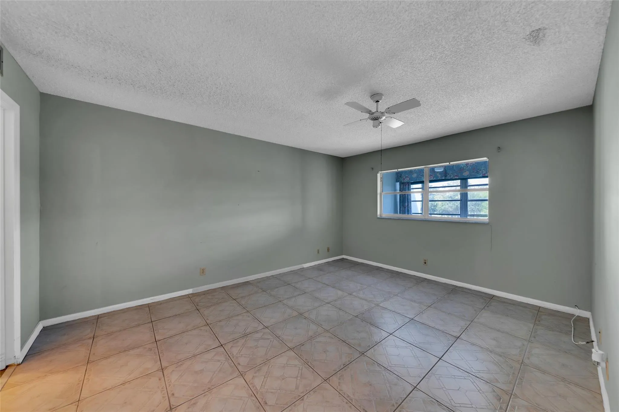 7807 Golf Circle Dr, #307