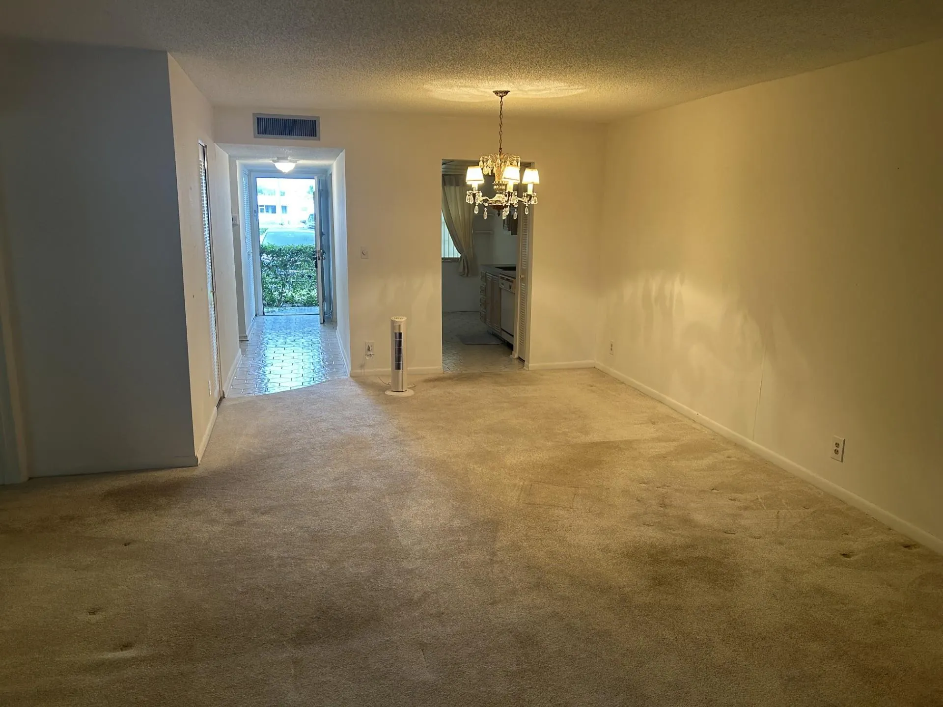 8205 NW 61st St, #B103