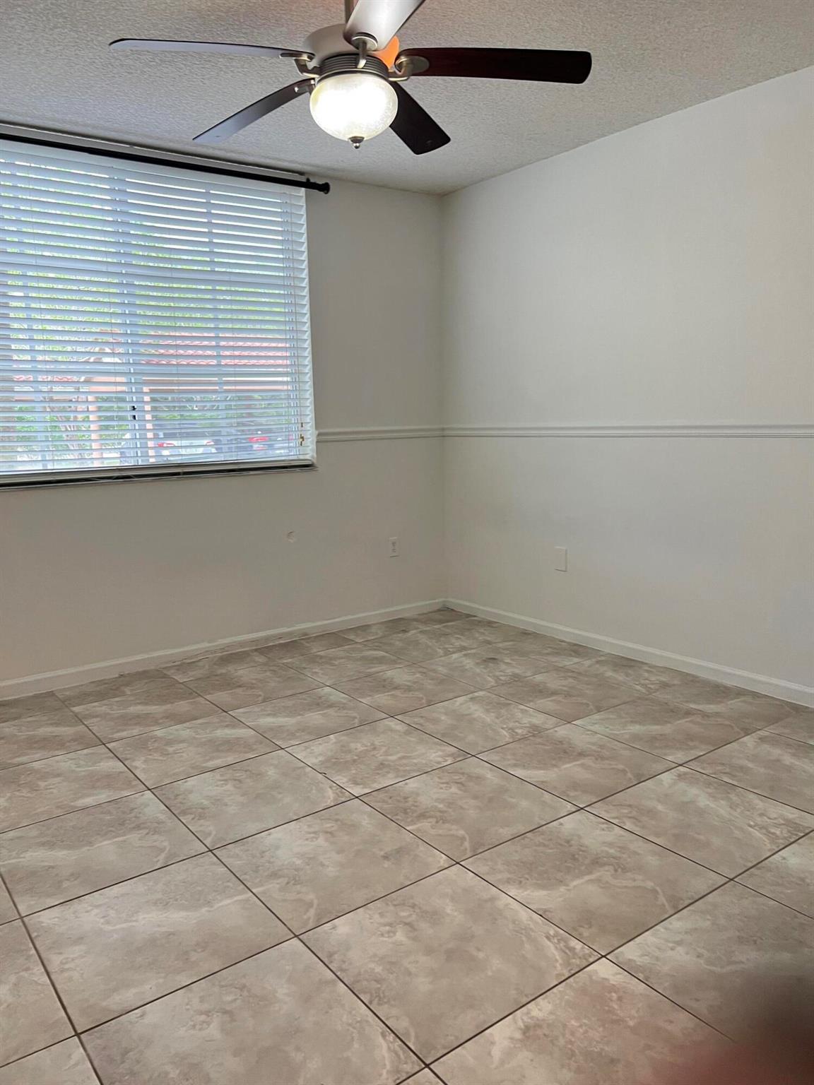 4836 N State Road 7 Road, #5105