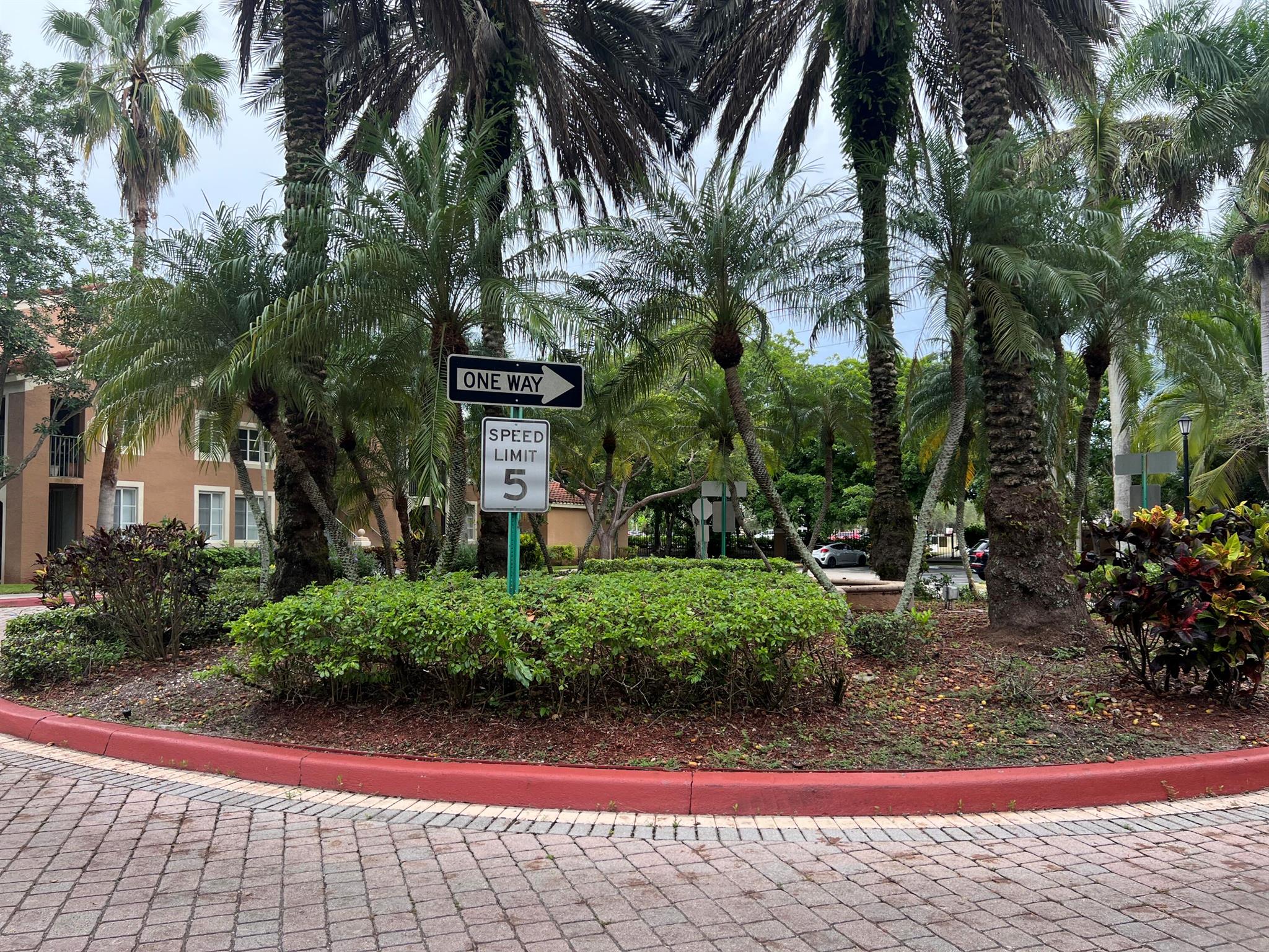 4836 N State Road 7 Road, #5105