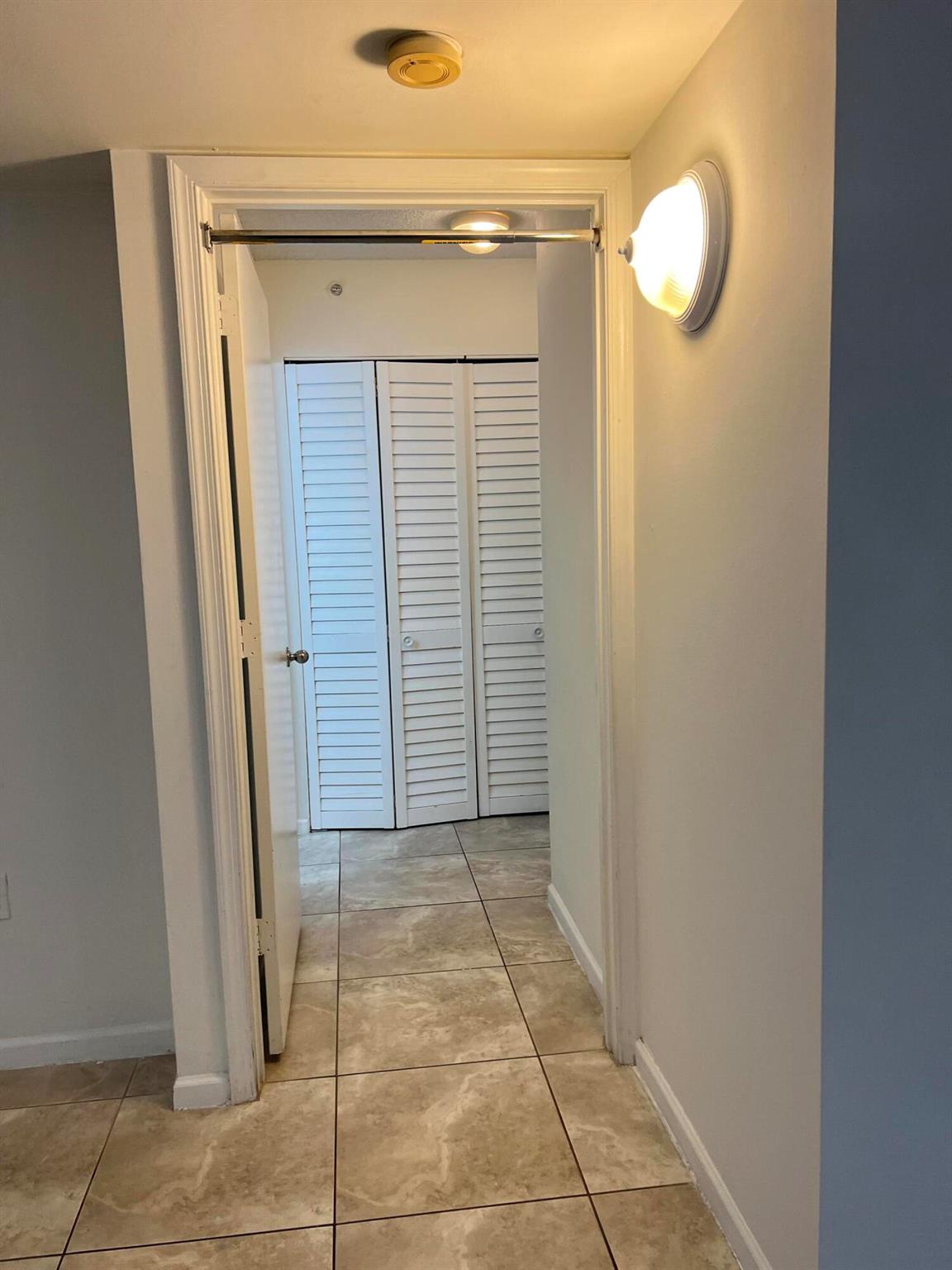 4836 N State Road 7 Road, #5105