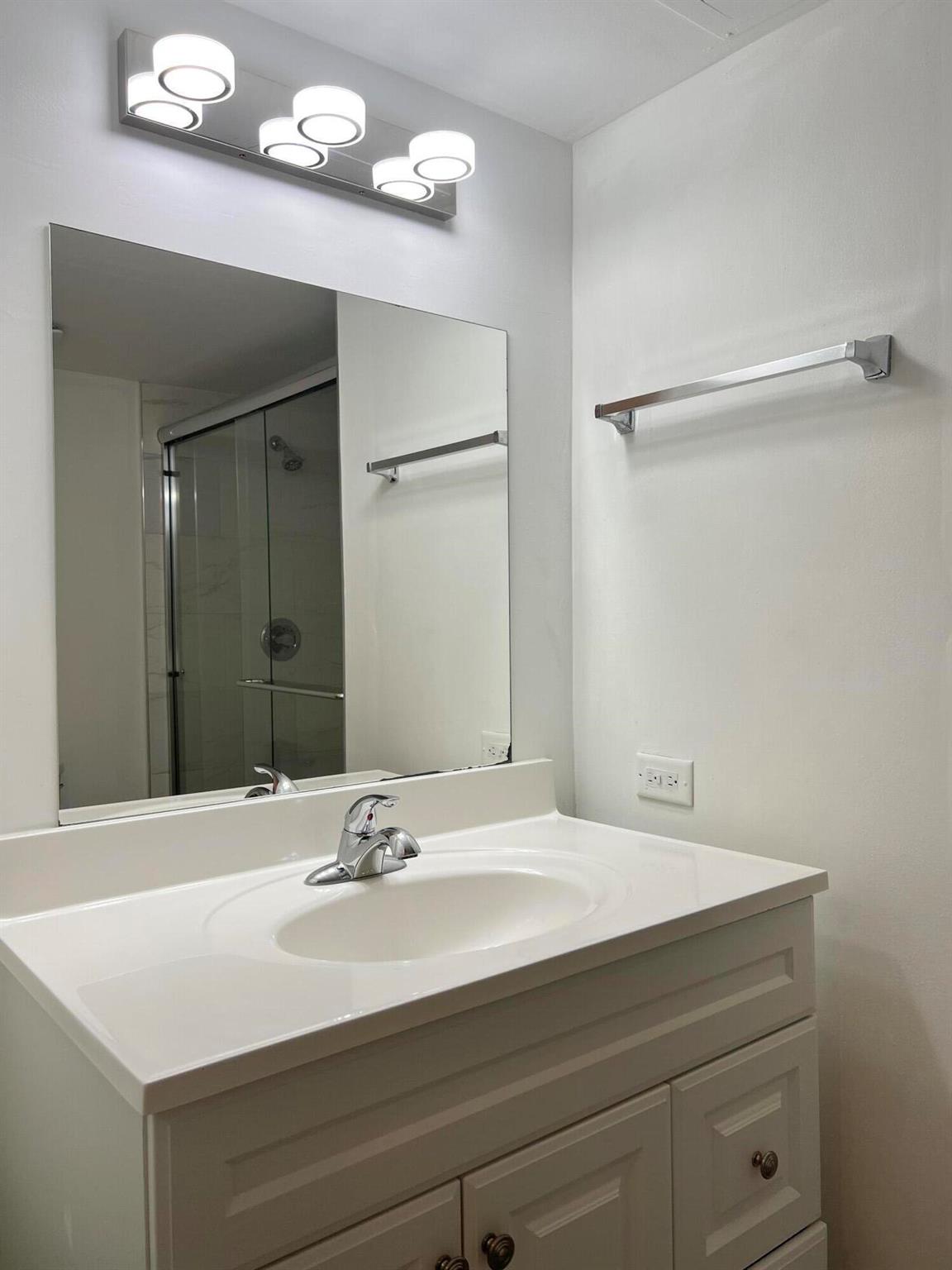 4836 N State Road 7 Road, #5105