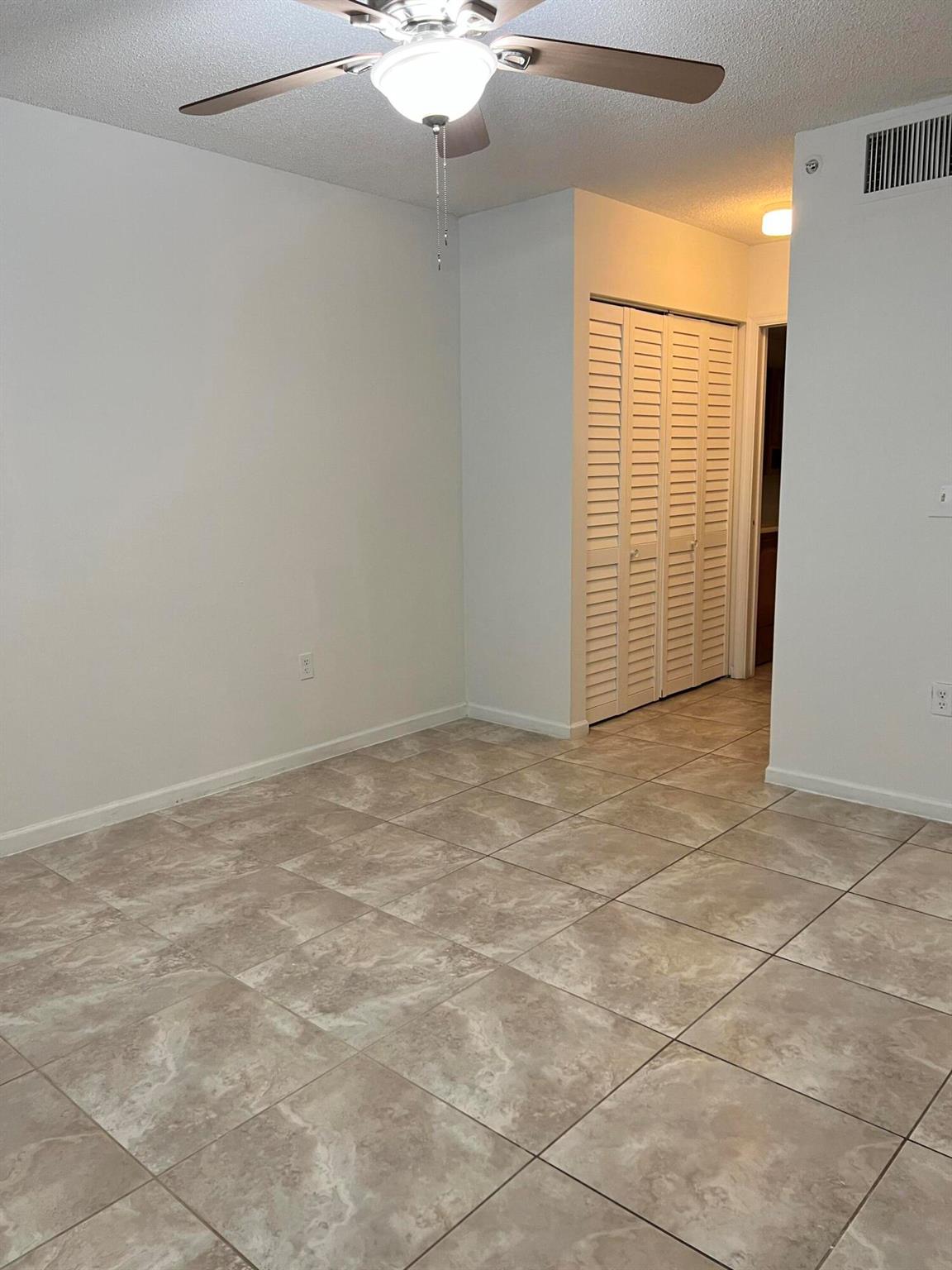 4836 N State Road 7 Road, #5105