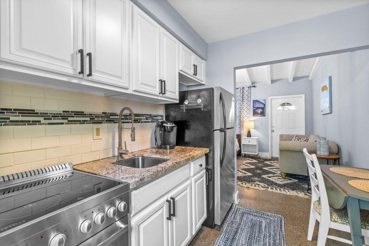 348 NE 7th Avenue, #3