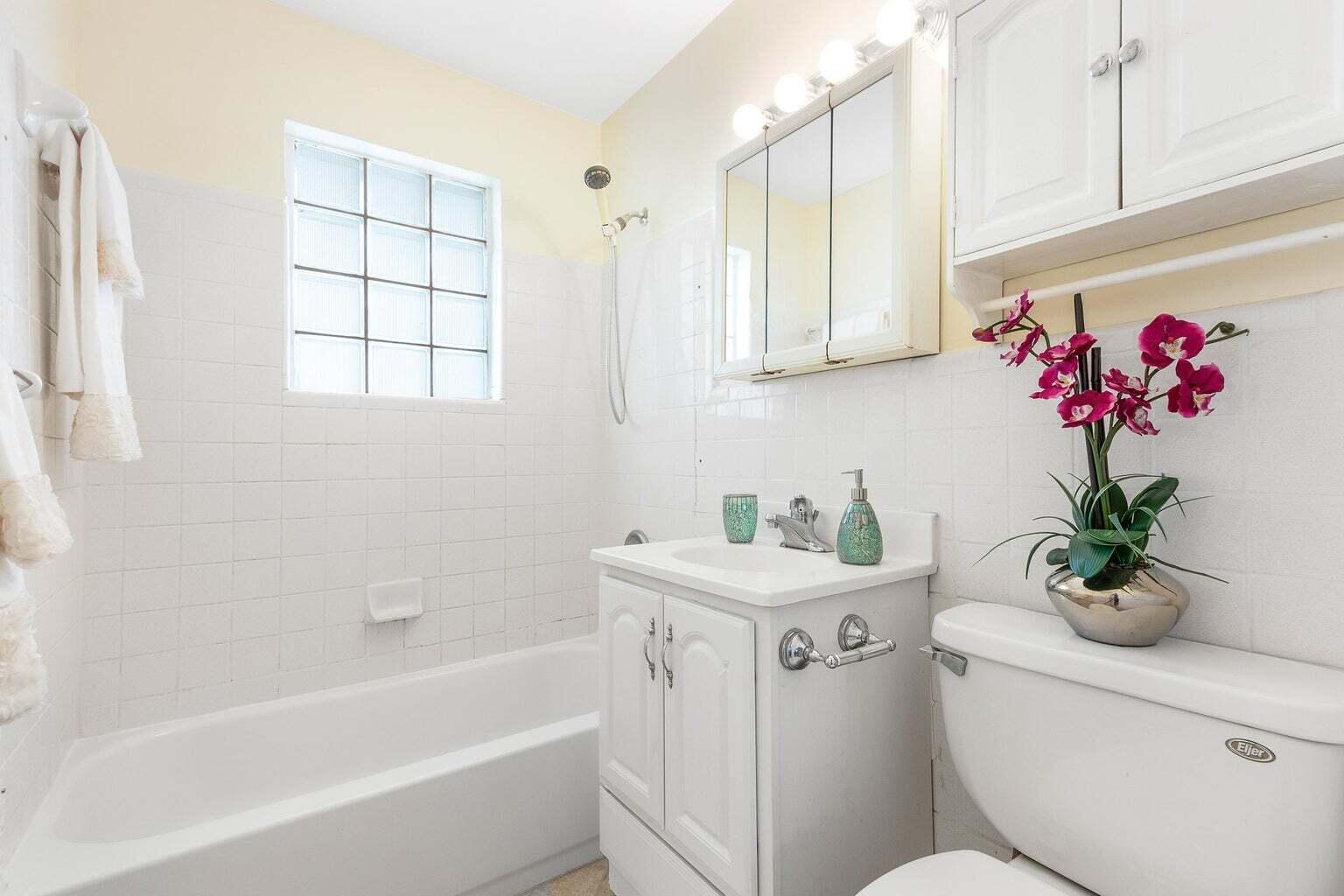 272 NE 13th Street