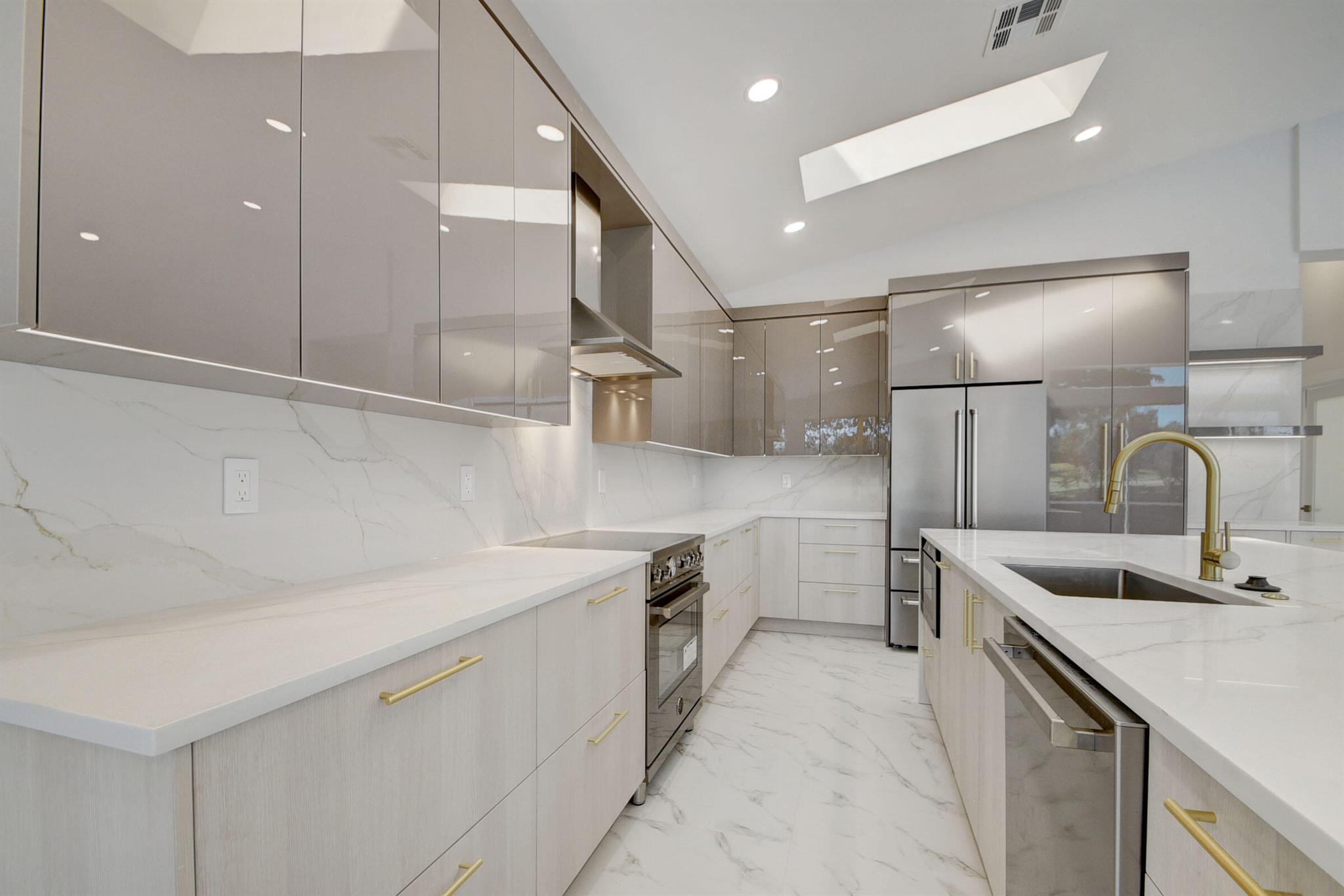 4726 Carlton Golf Drive