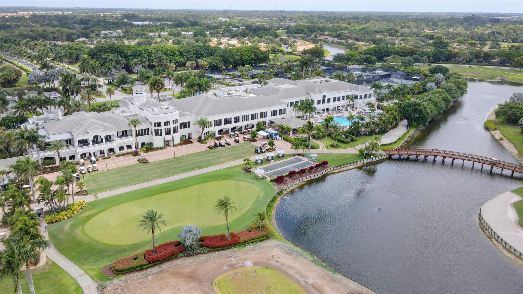 4726 Carlton Golf Drive