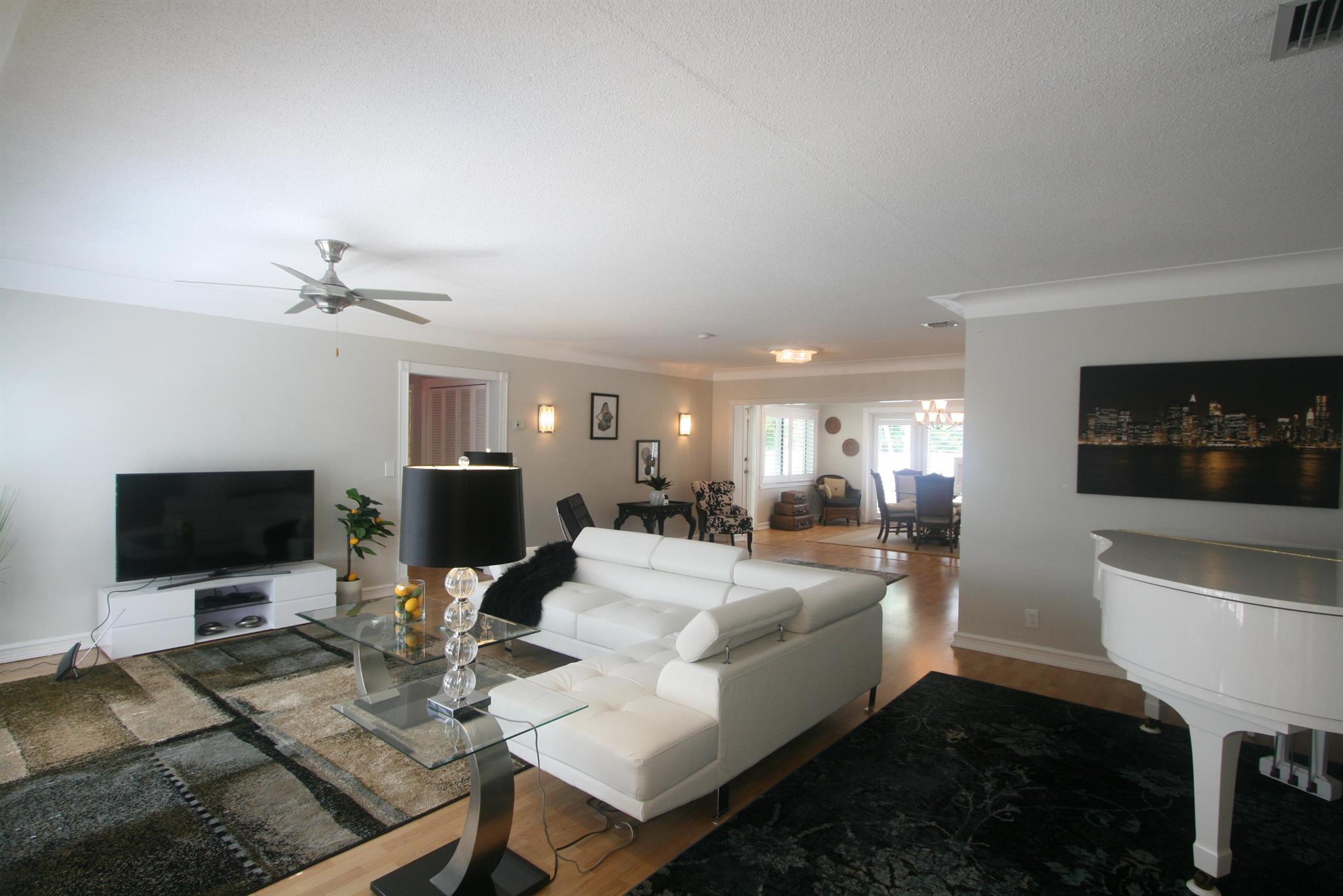 503 SE 7th Avenue