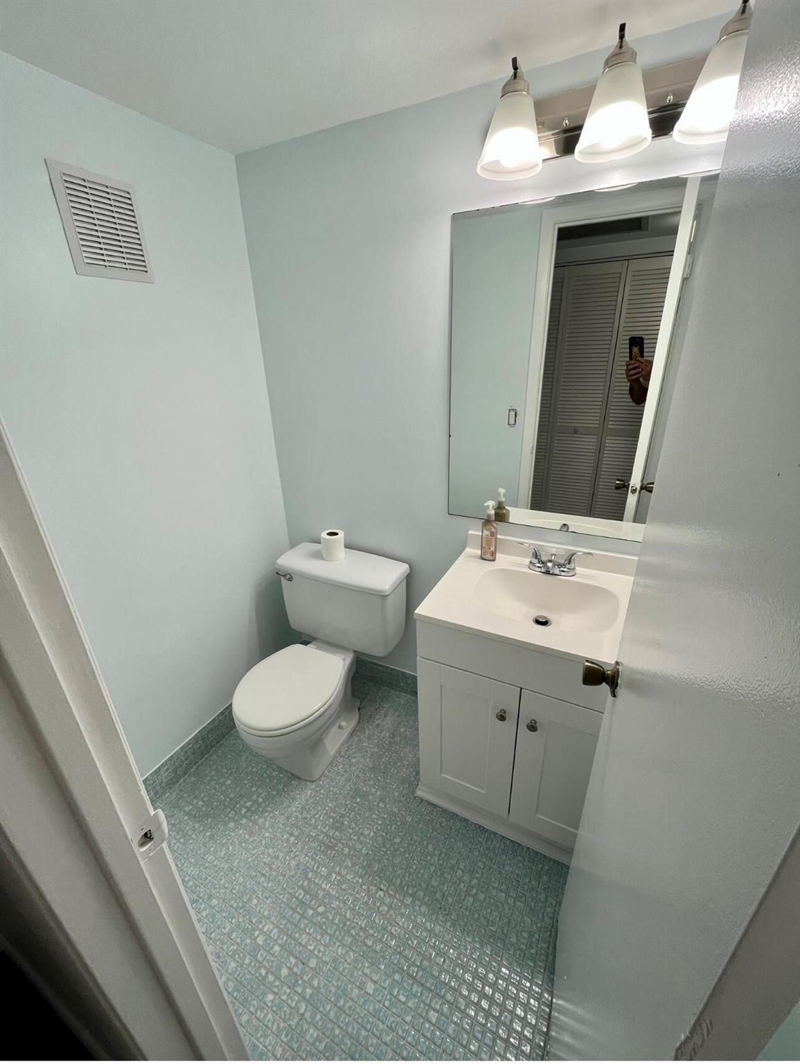 441 Tilford U