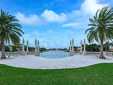 7626 Tarpon Cove Circle