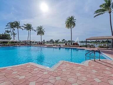 7626 Tarpon Cove Circle