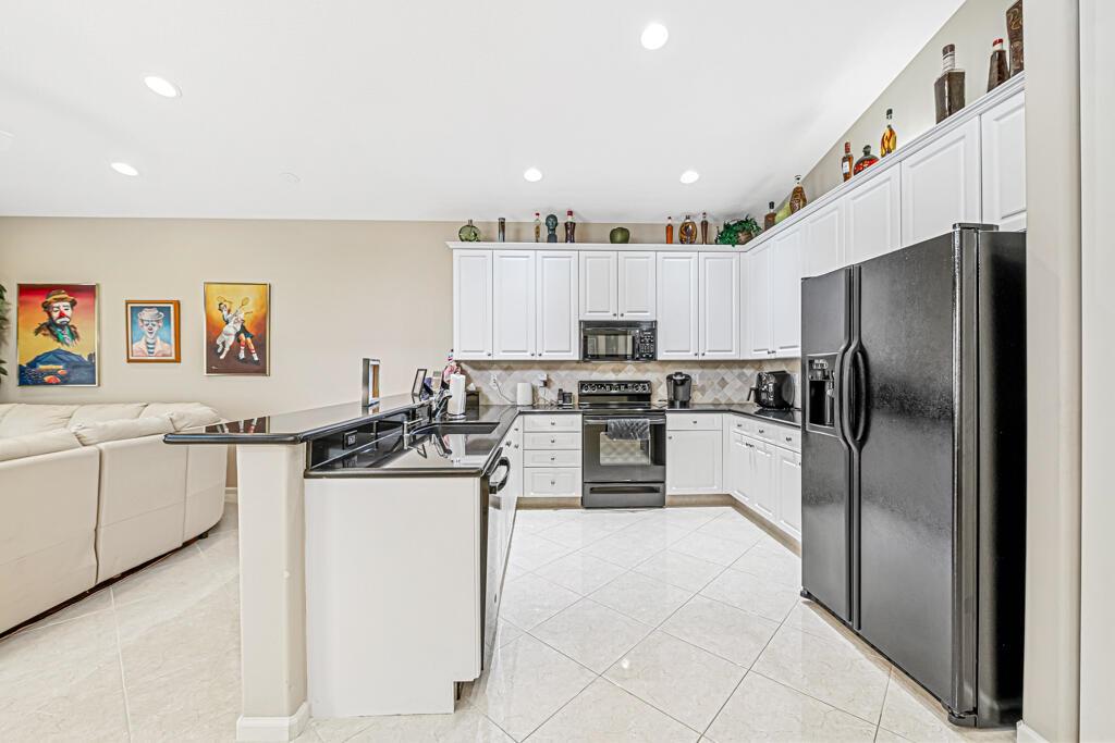 7626 Tarpon Cove Circle