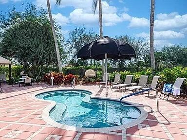 7626 Tarpon Cove Circle